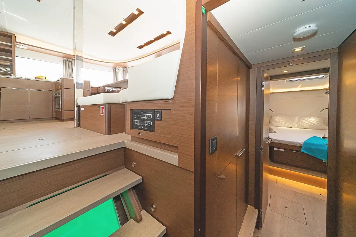 Lagoon 46  - photo 10