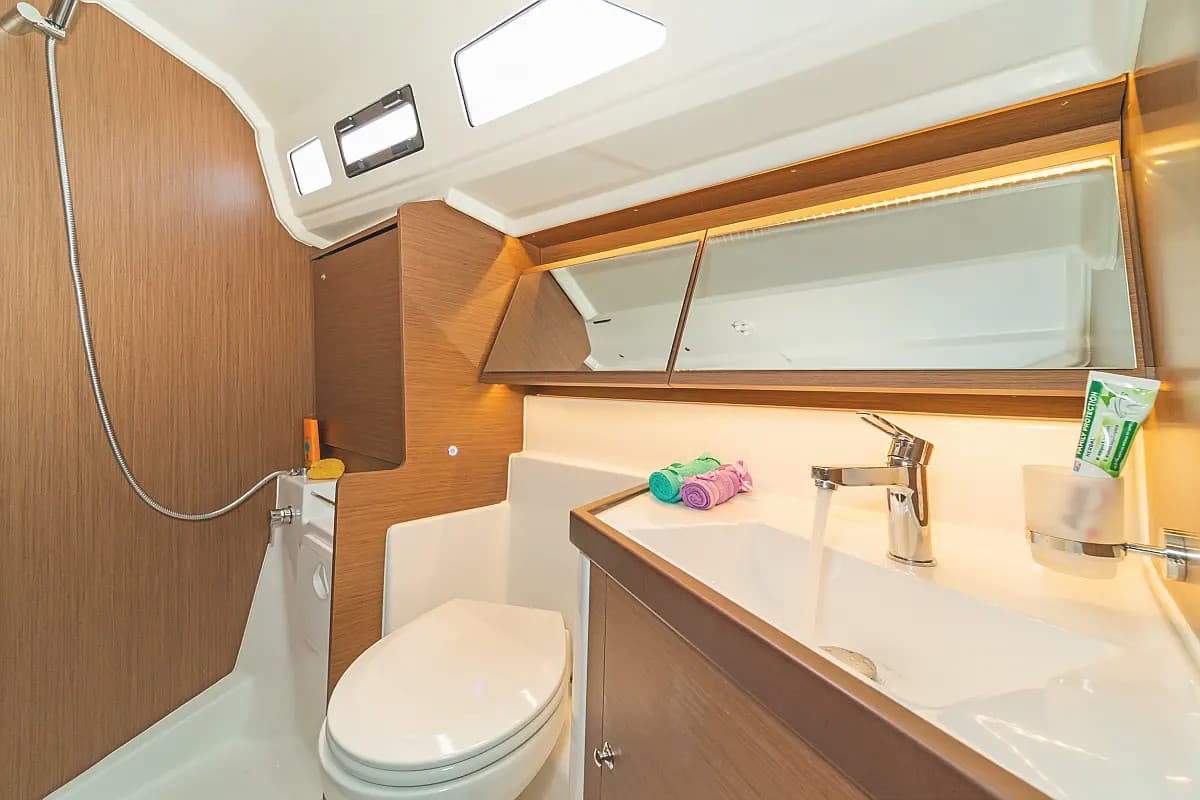 Oceanis 40.1 - photo 6