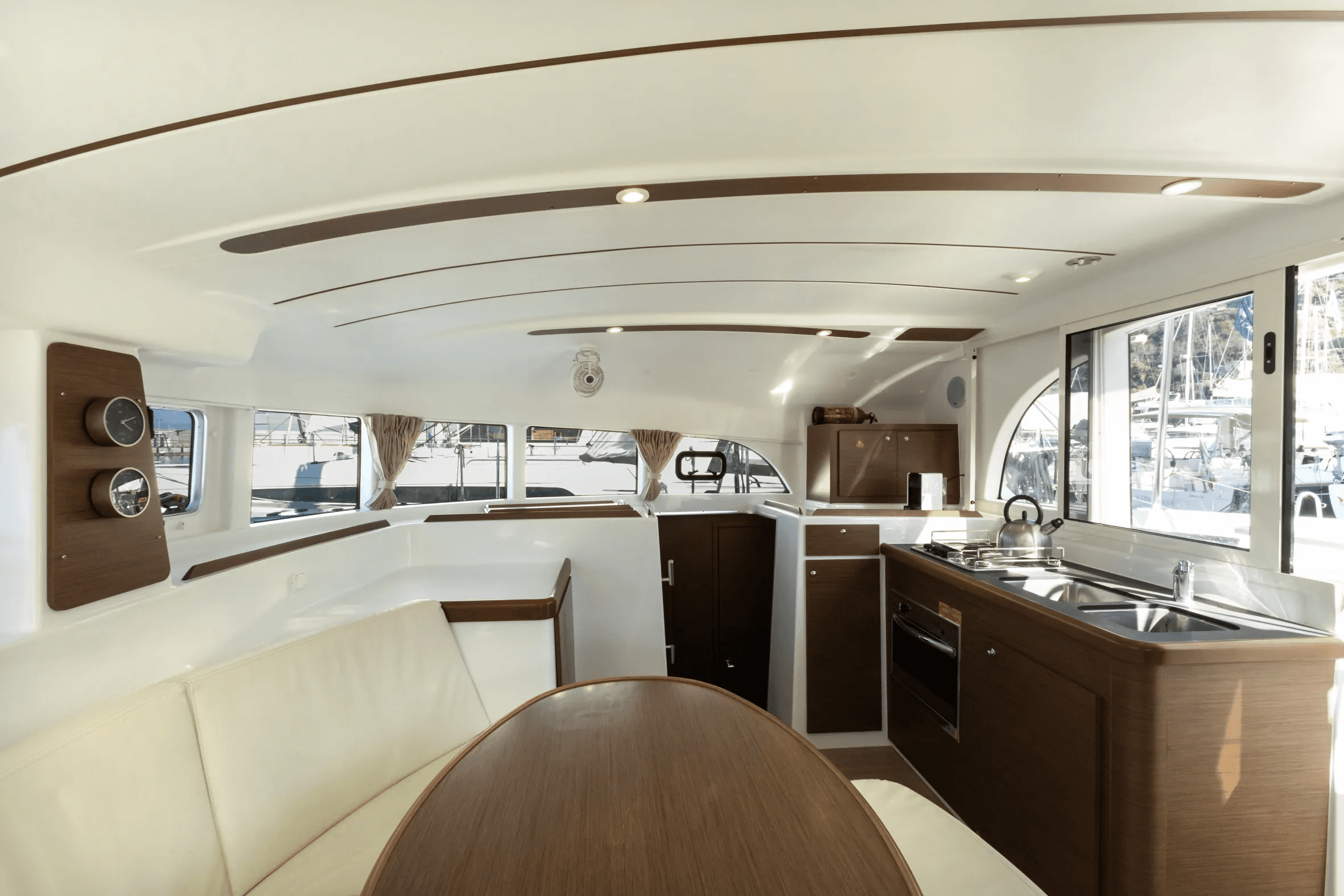 Lagoon 380 S2 - photo 9