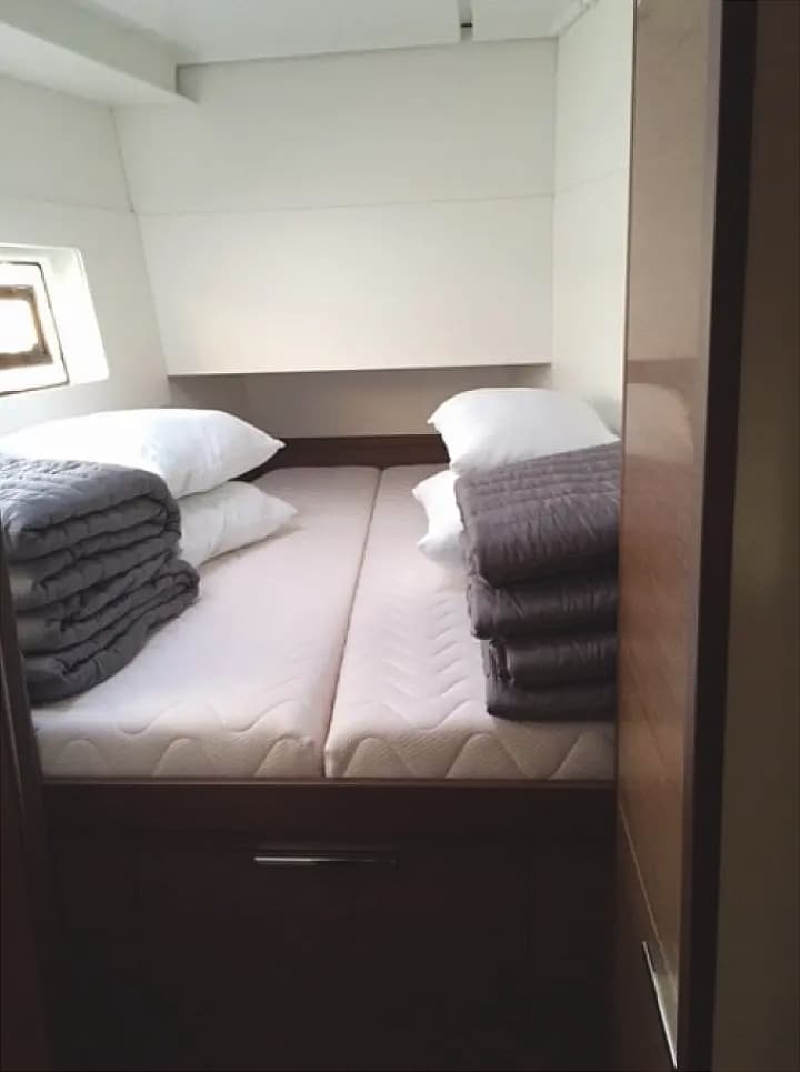 Lagoon 40 - photo 10