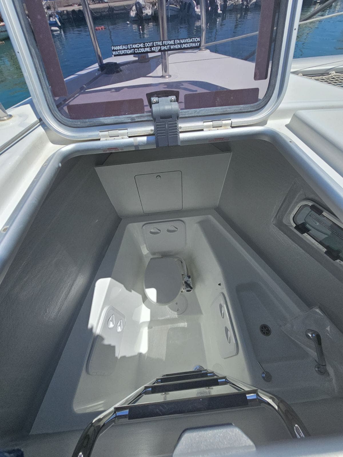 Lagoon 46  - photo 10