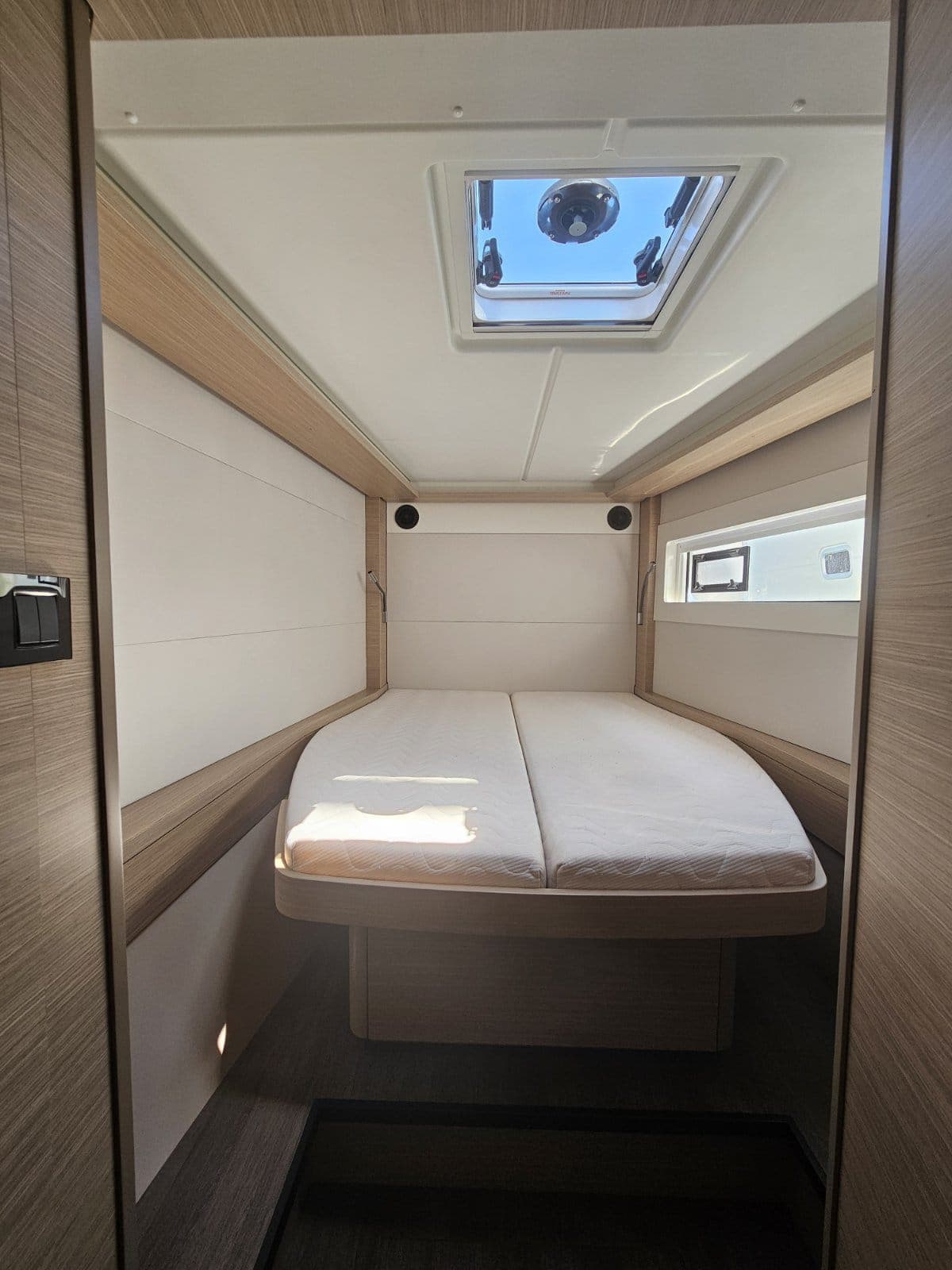 Lagoon 46  - photo 5