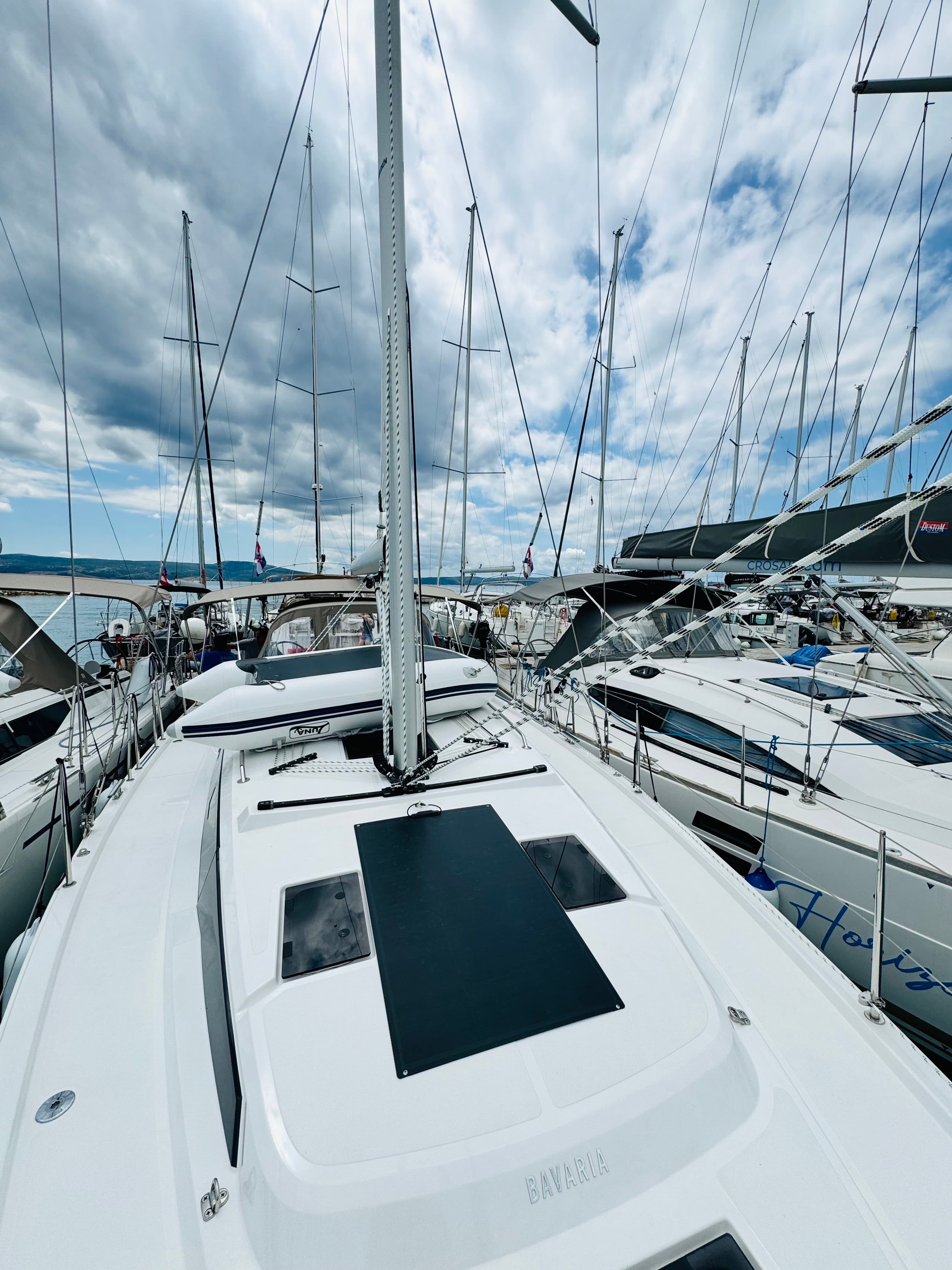 Bavaria C38 - photo 12