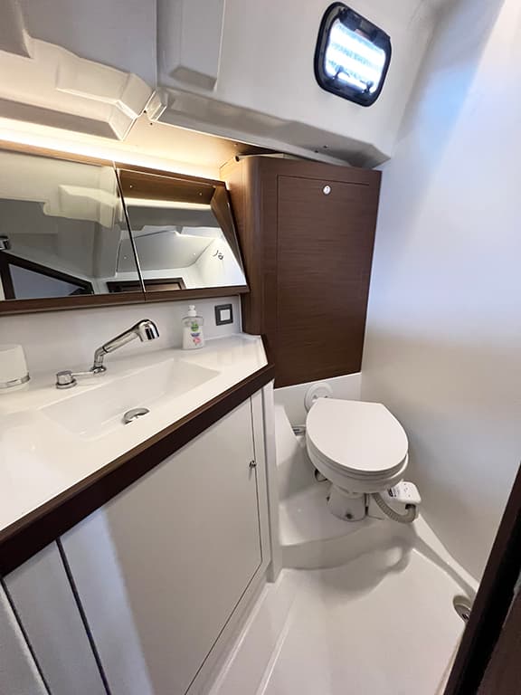 Oceanis 46.1 - photo 16