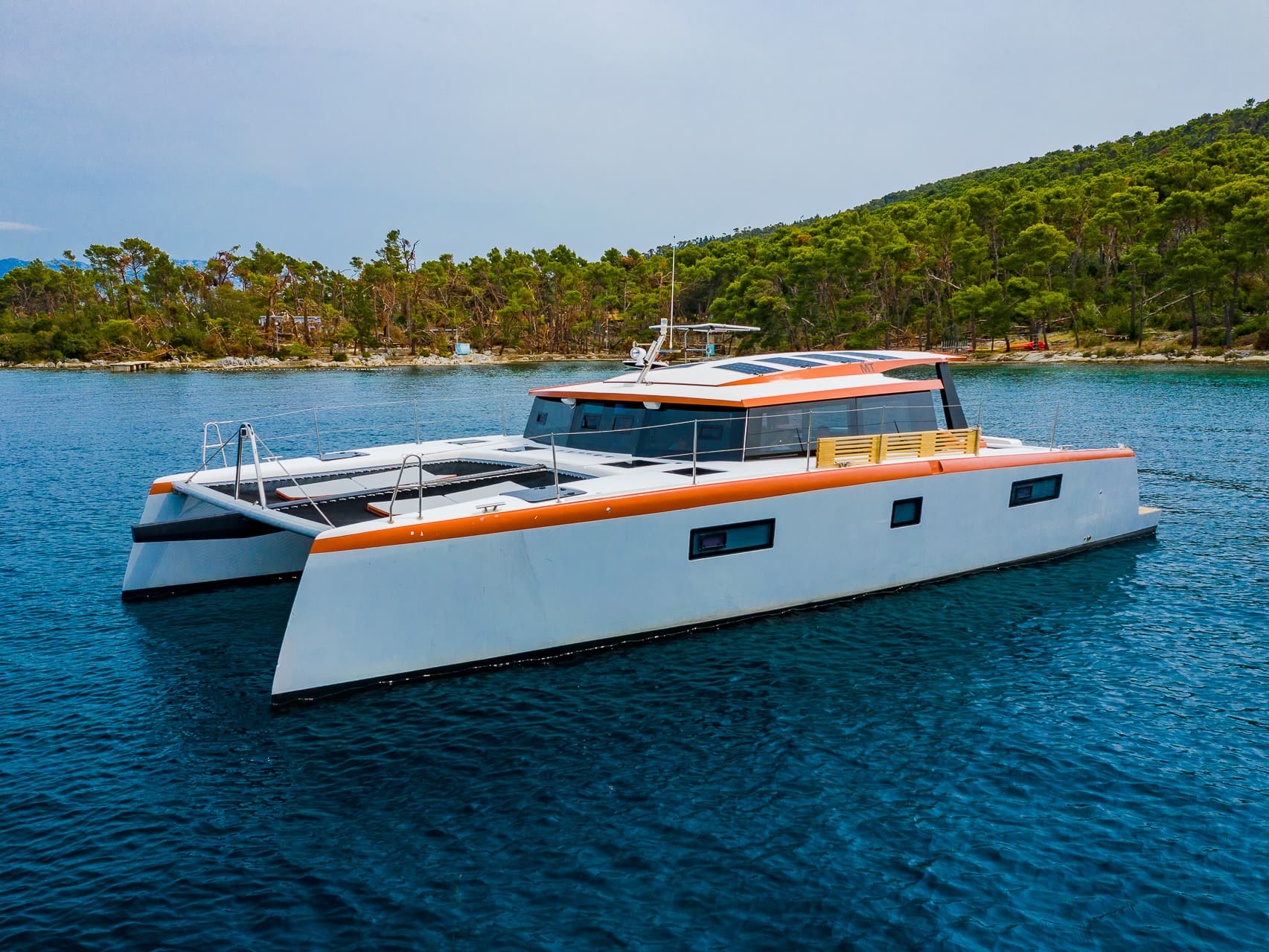 Luna 47 Power - photo