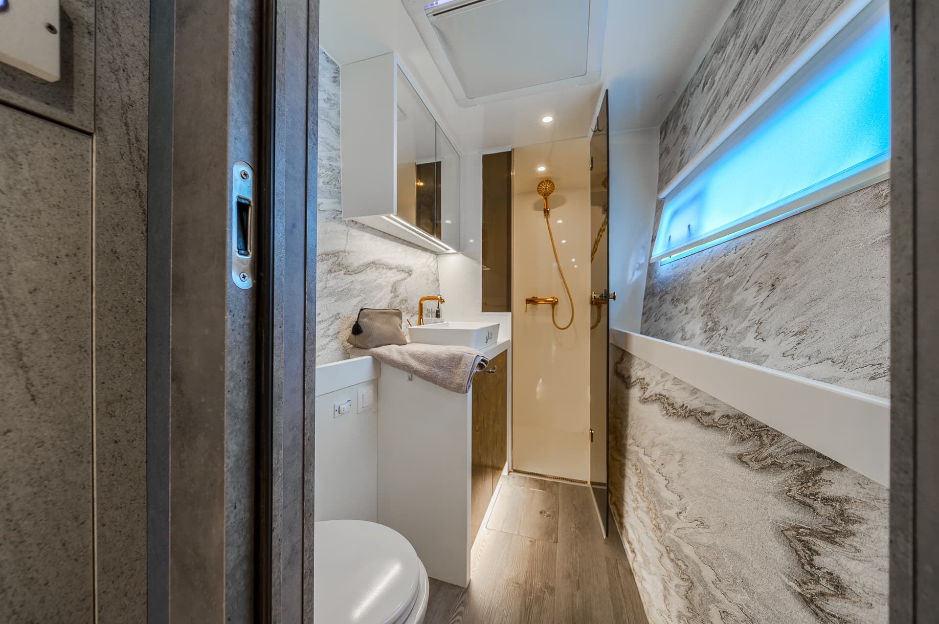 Luna 47 Power - photo 31