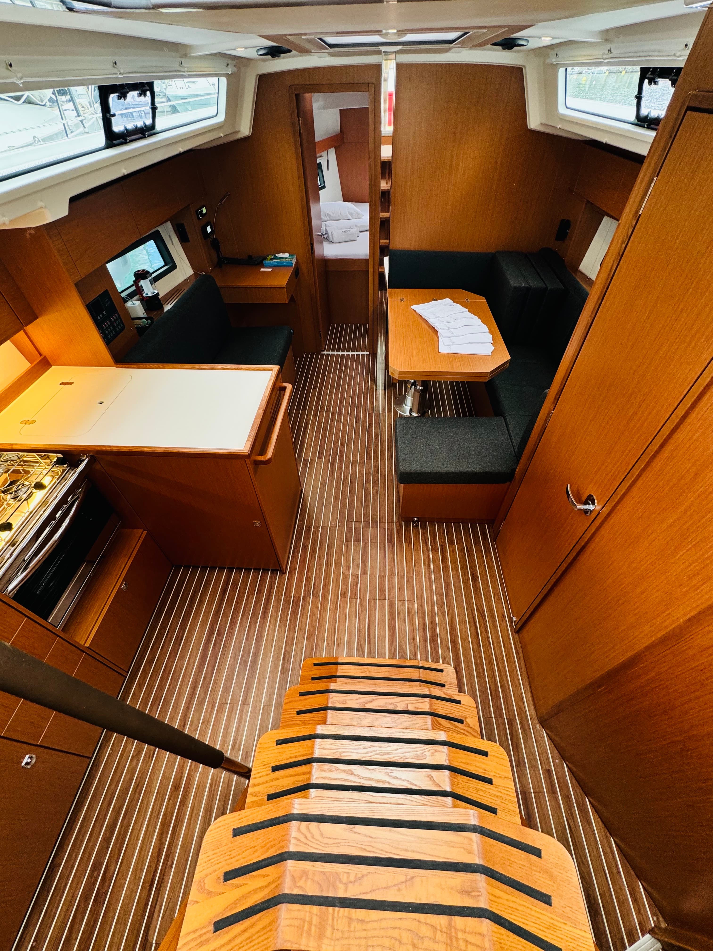 Bavaria C38 - photo 22