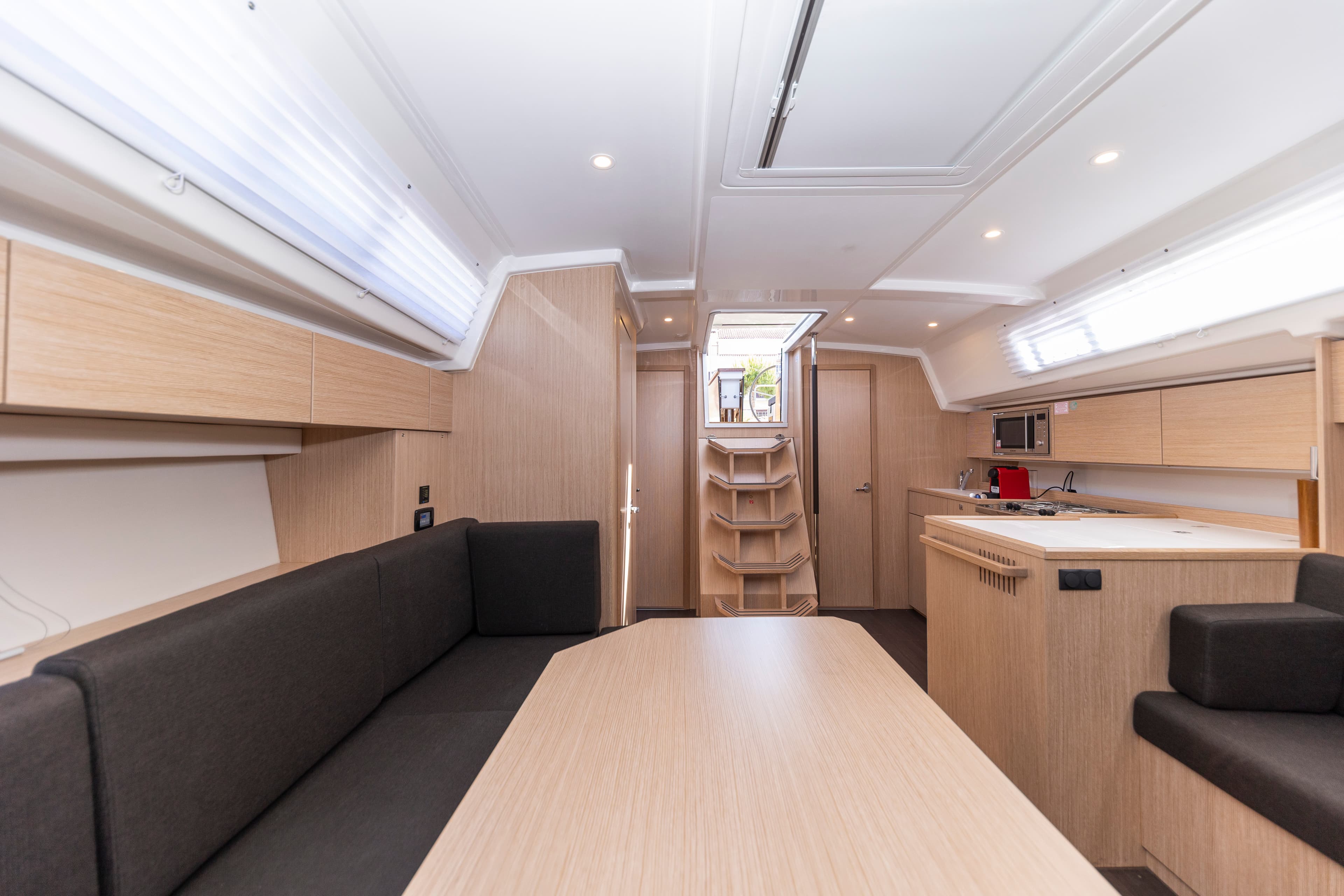 Bavaria C42 - photo 6