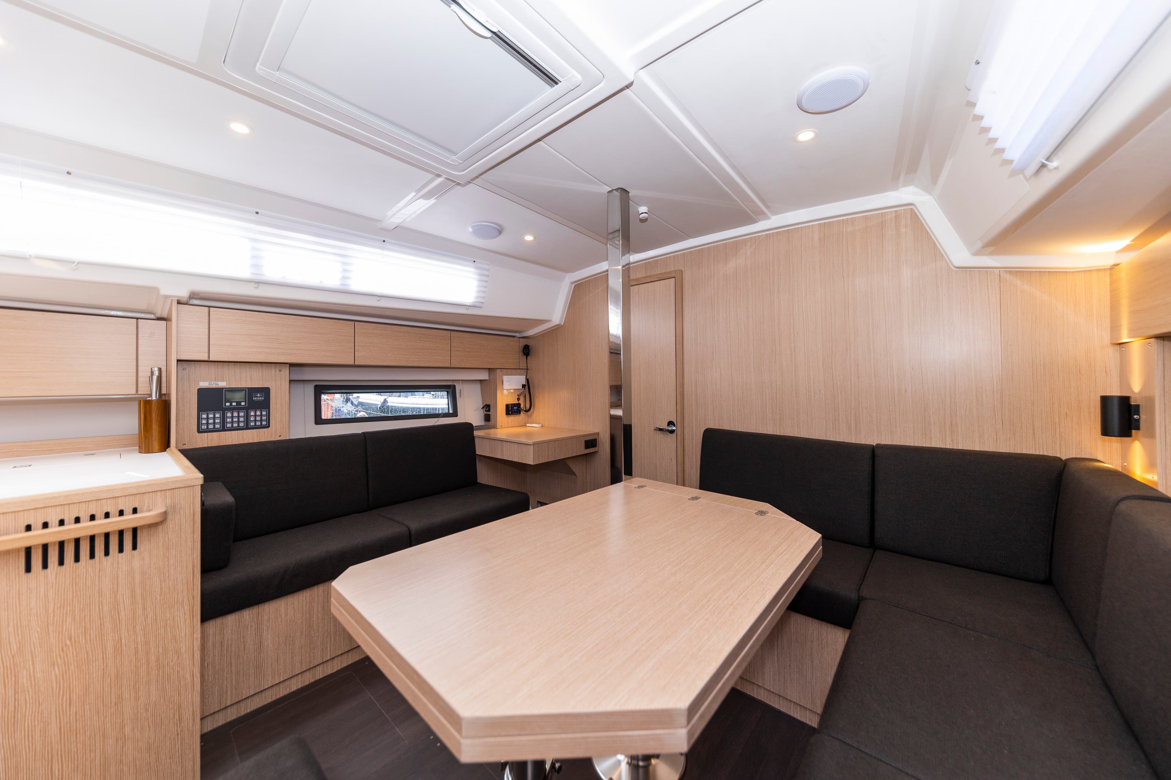 Bavaria C42 - photo 23