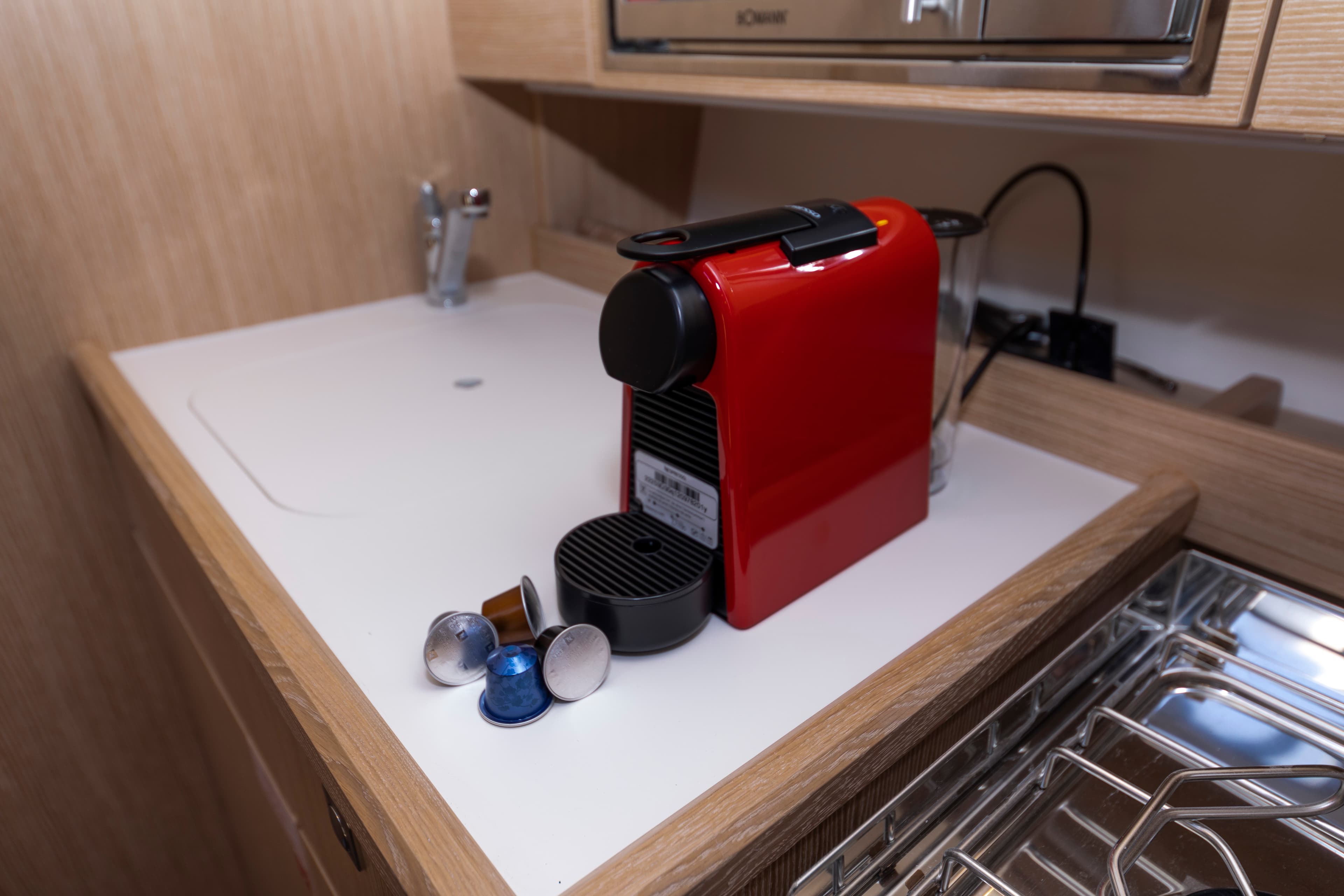 Bavaria C42 - photo 28