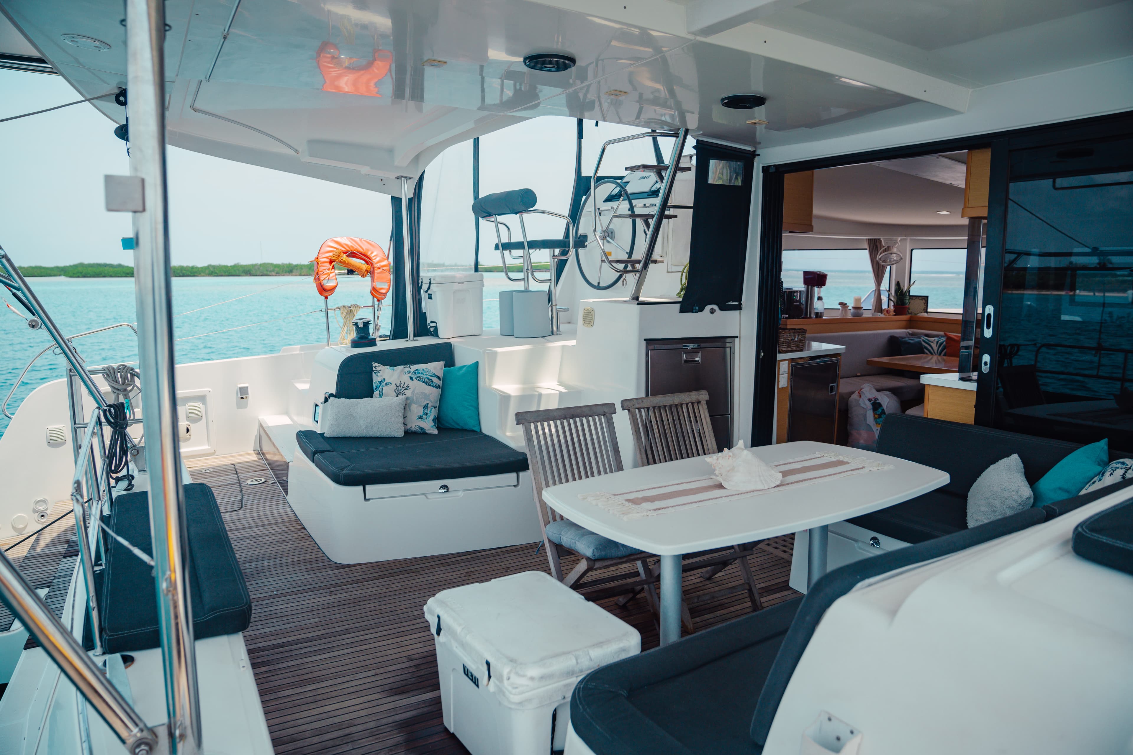 Lagoon 42 - photo 34