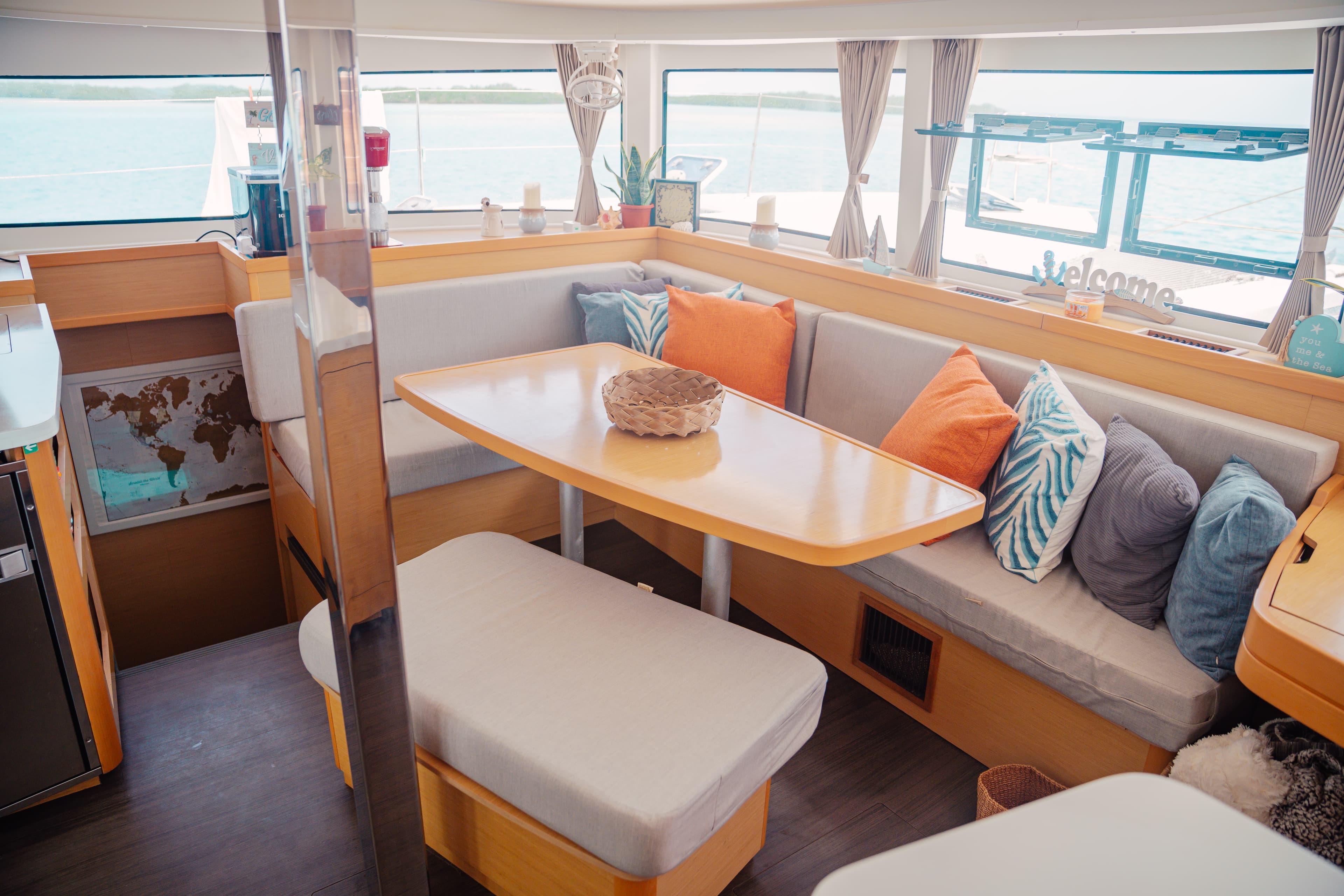 Lagoon 42 - photo 19