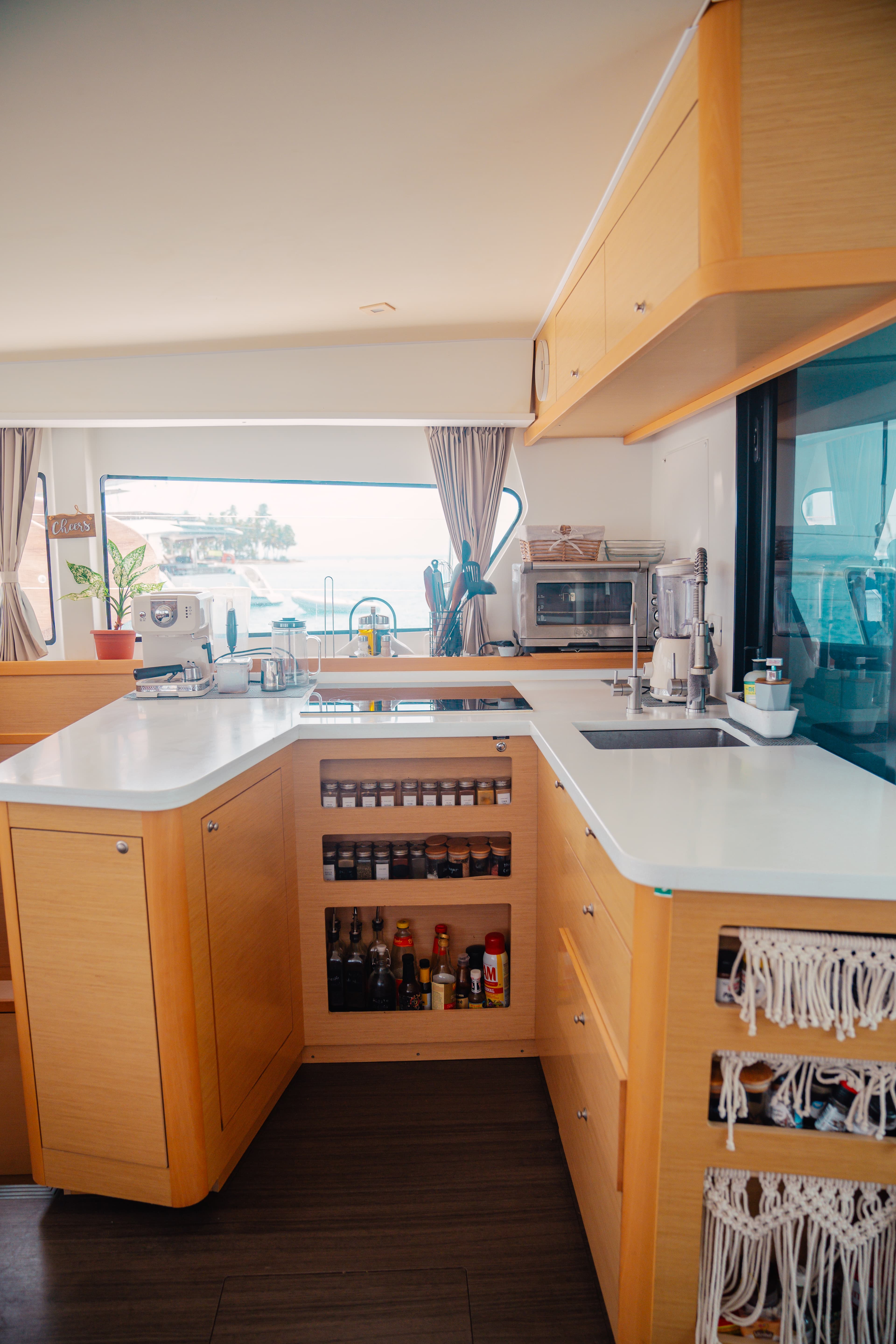 Lagoon 42 - photo 16