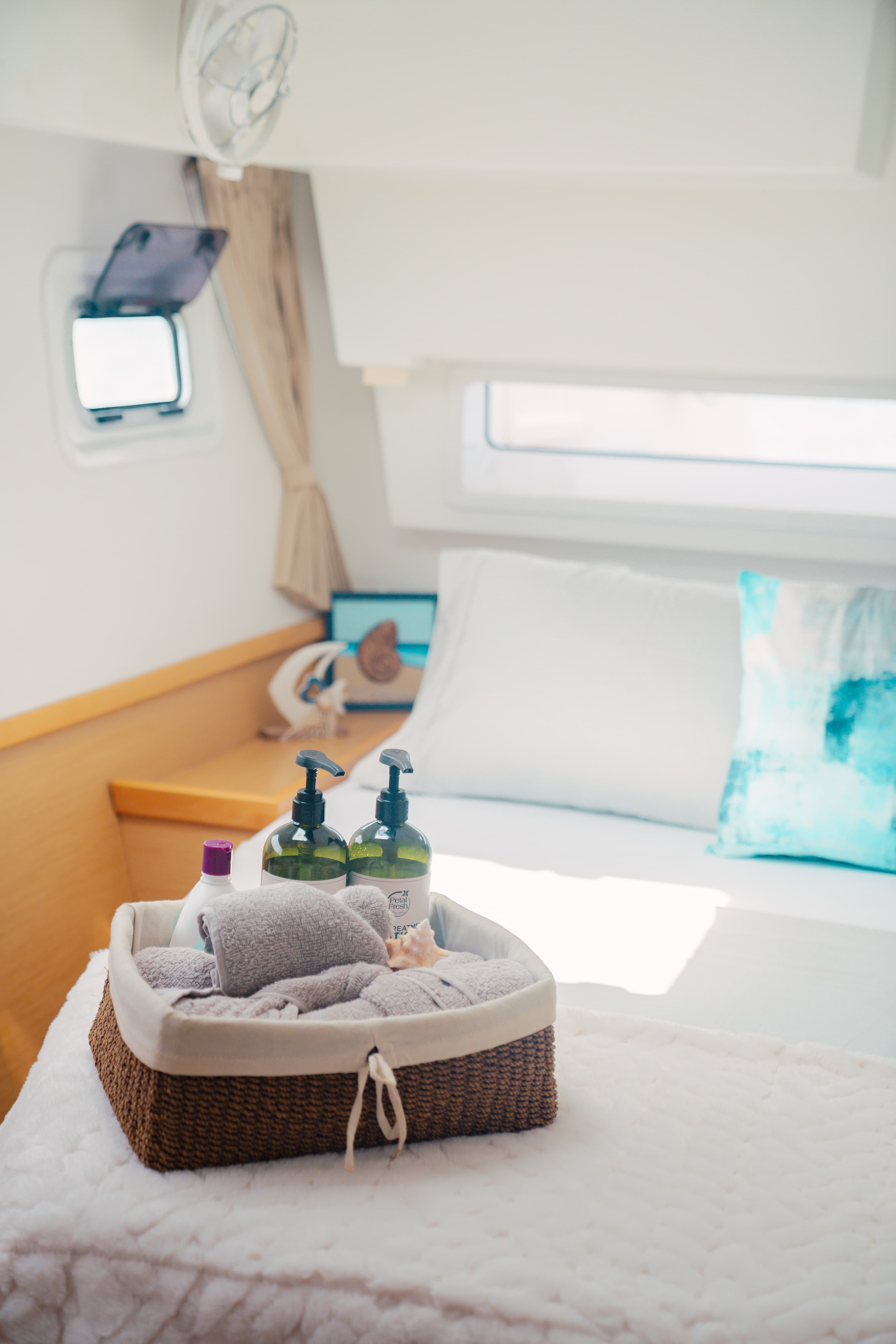 Lagoon 42 - photo 21