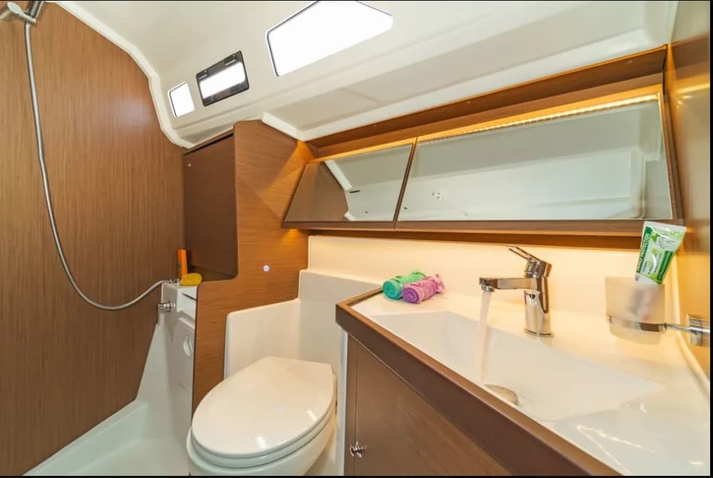 Oceanis 40.1 - photo 4