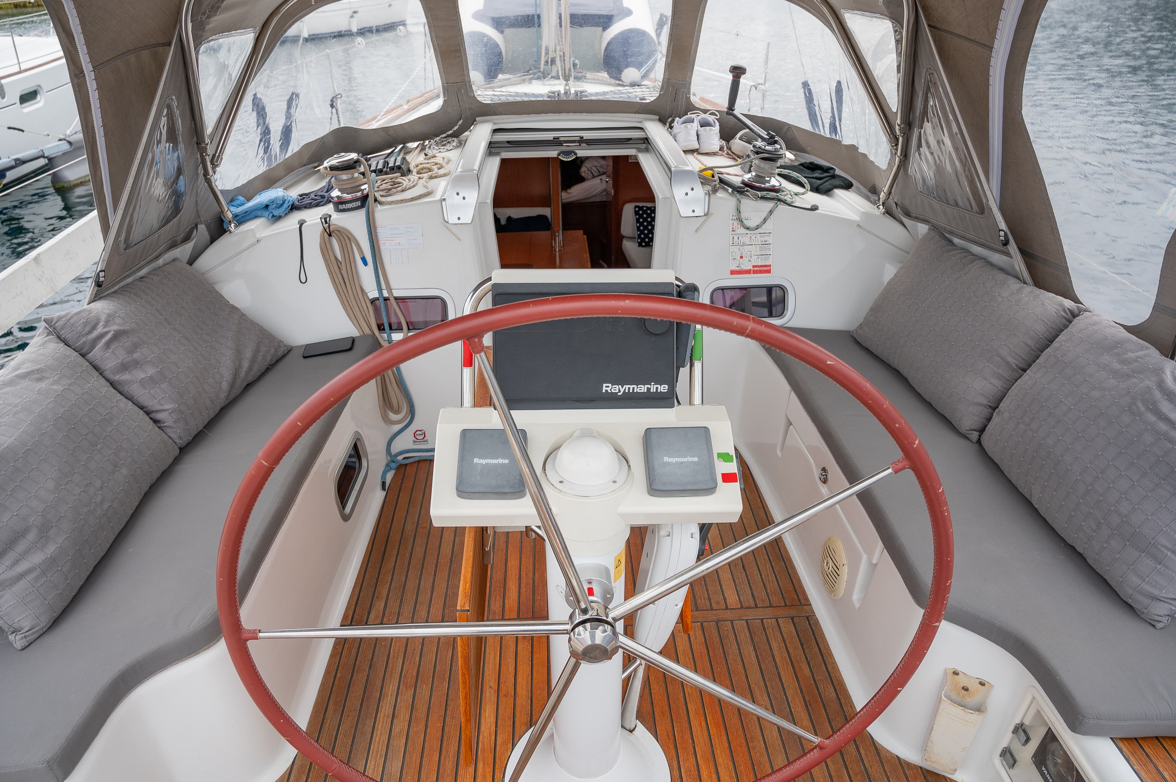 Oceanis 37 - photo 7