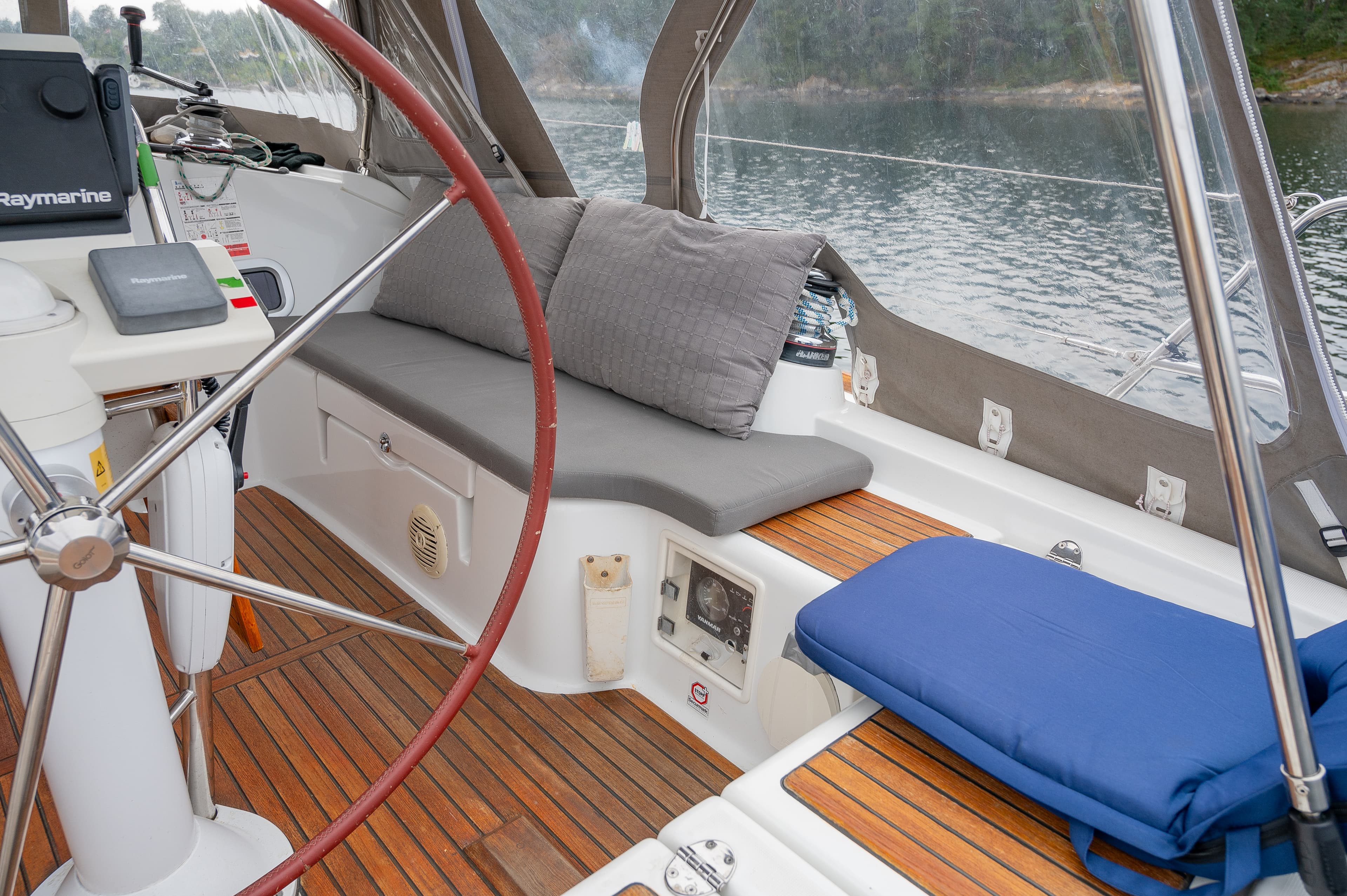 Oceanis 37 - photo 8