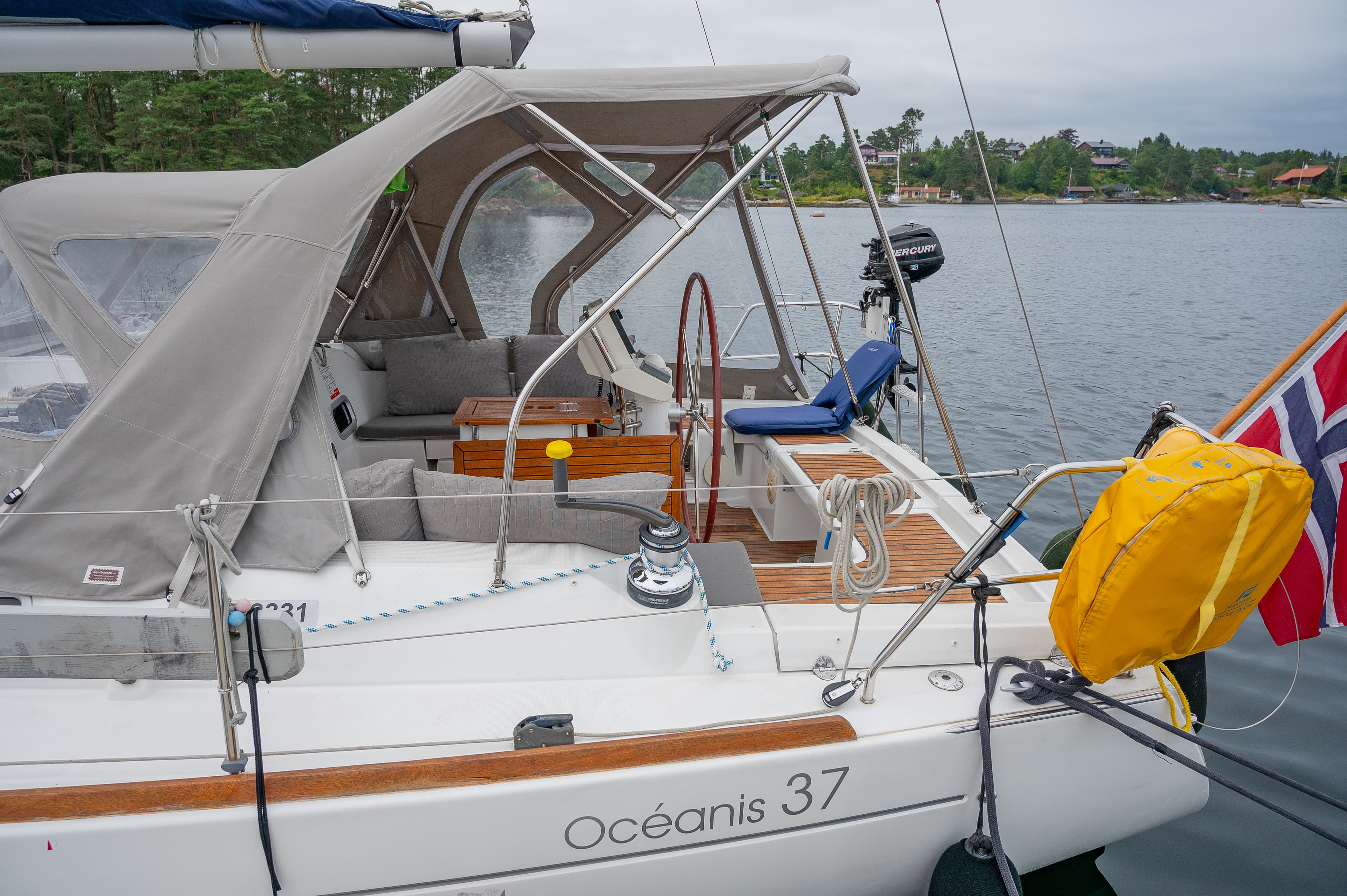 Oceanis 37 - photo 12
