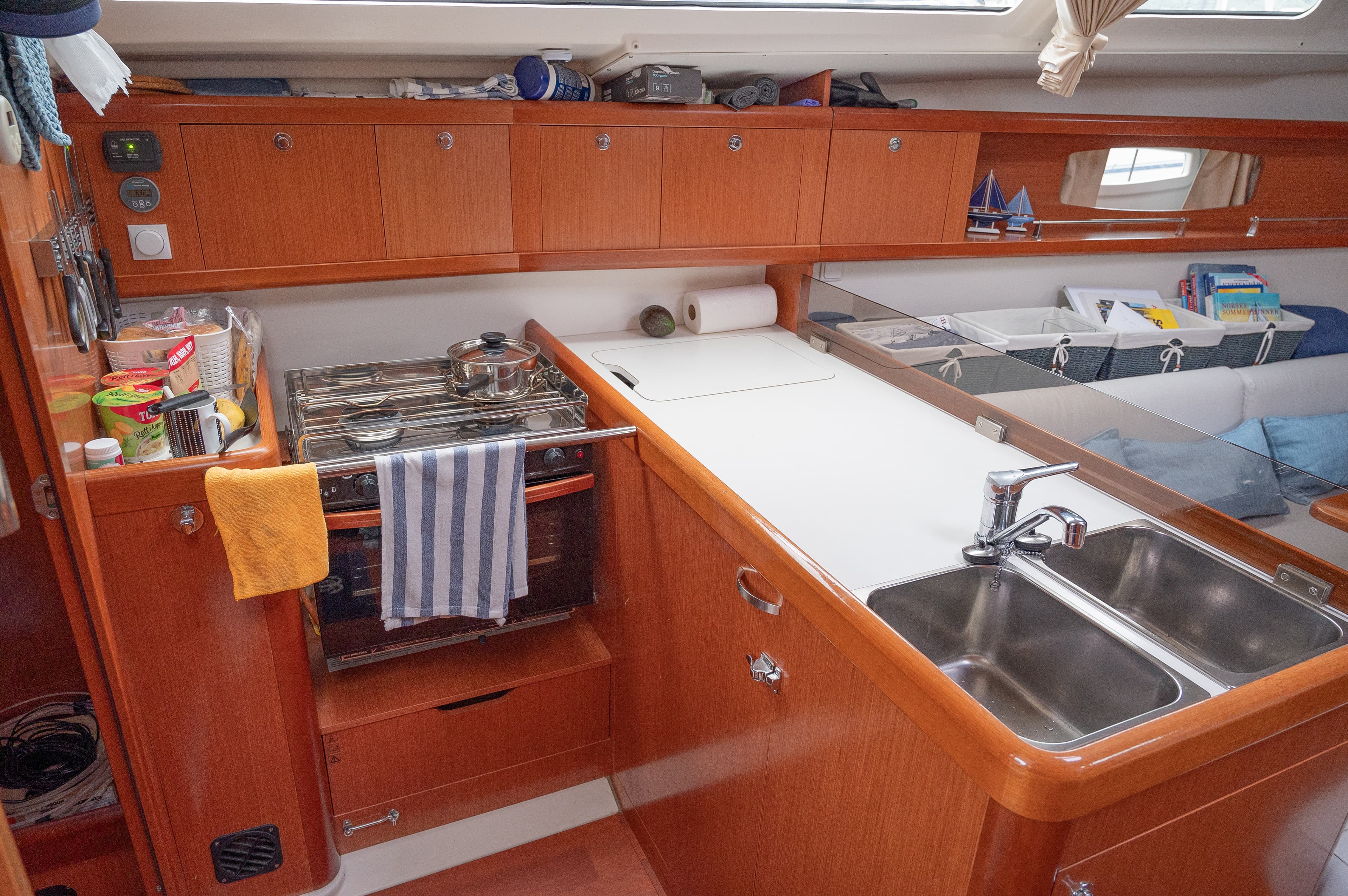 Oceanis 37 - photo 21