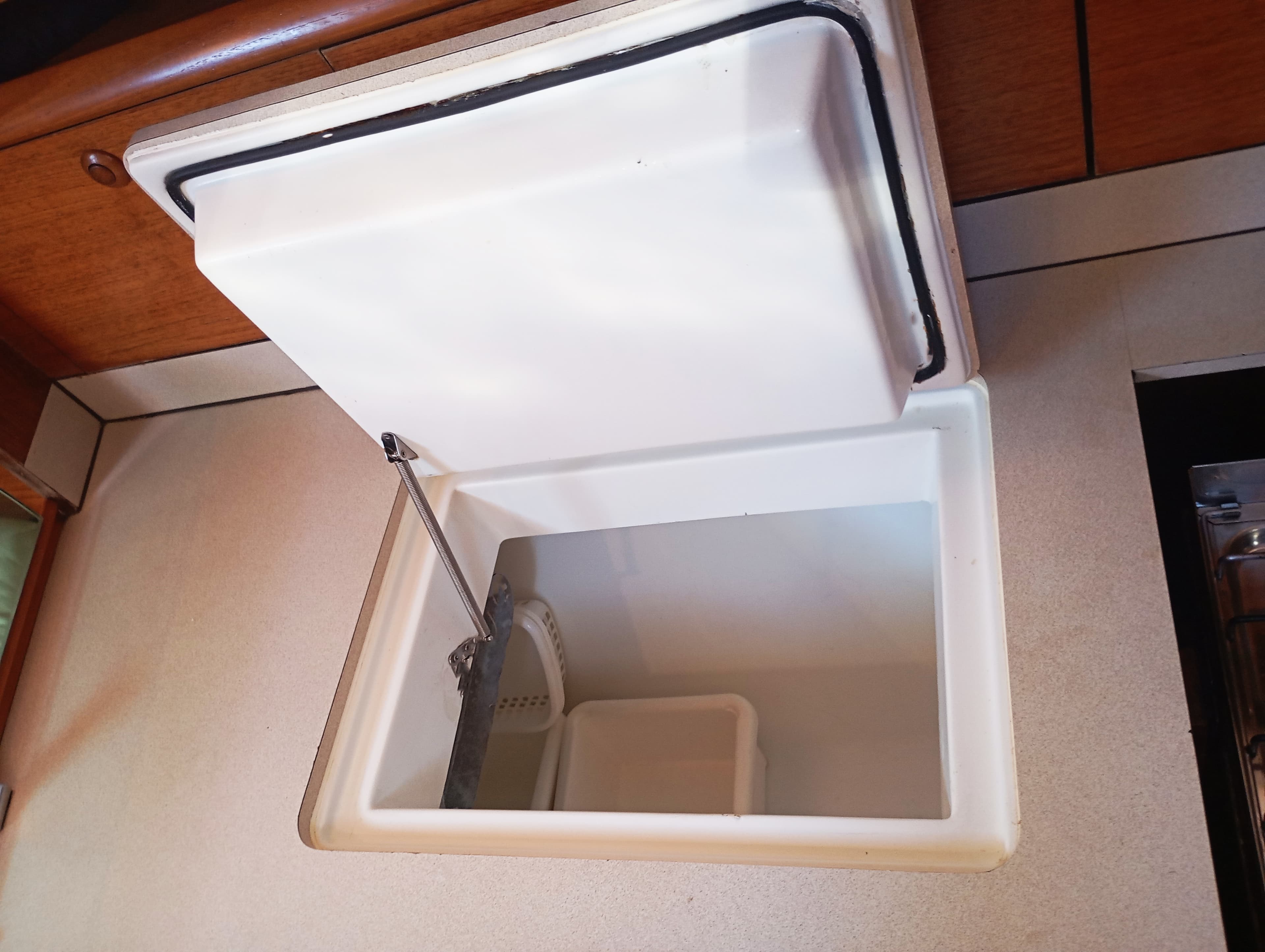 Sun Odyssey 37 - photo 4