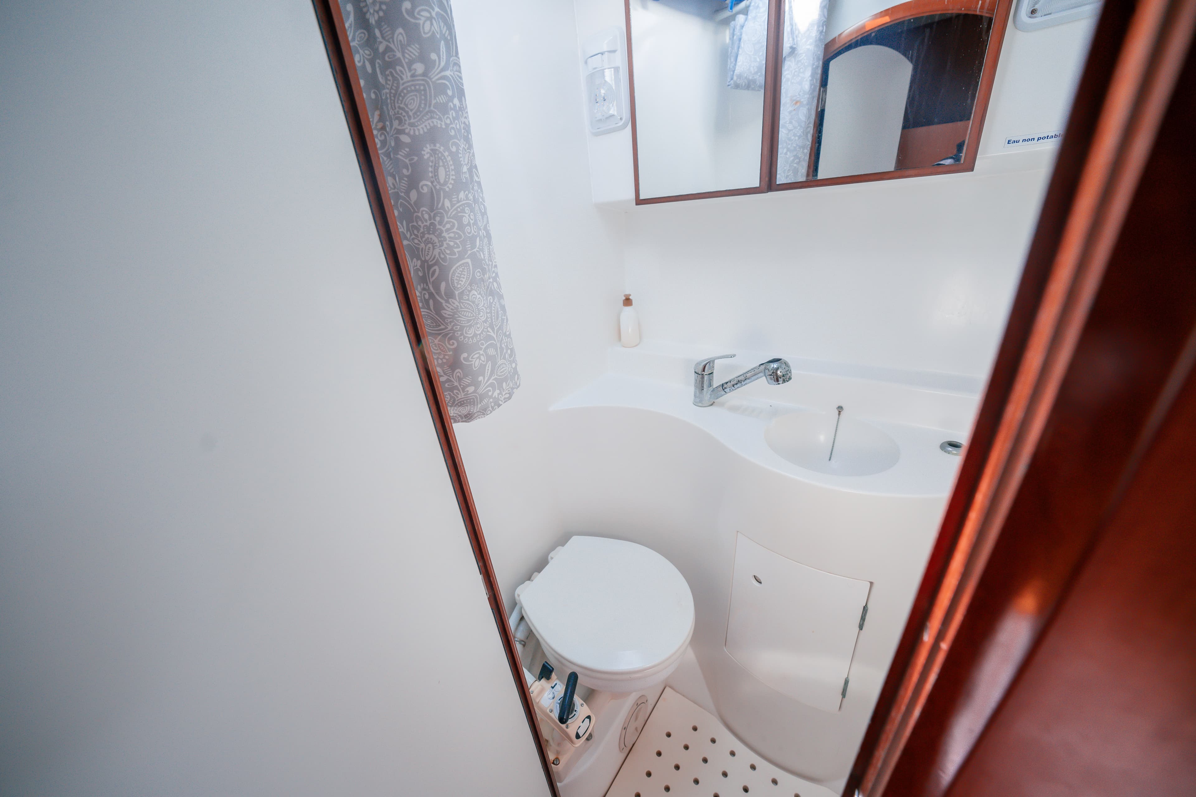 Lagoon 570 - photo 22