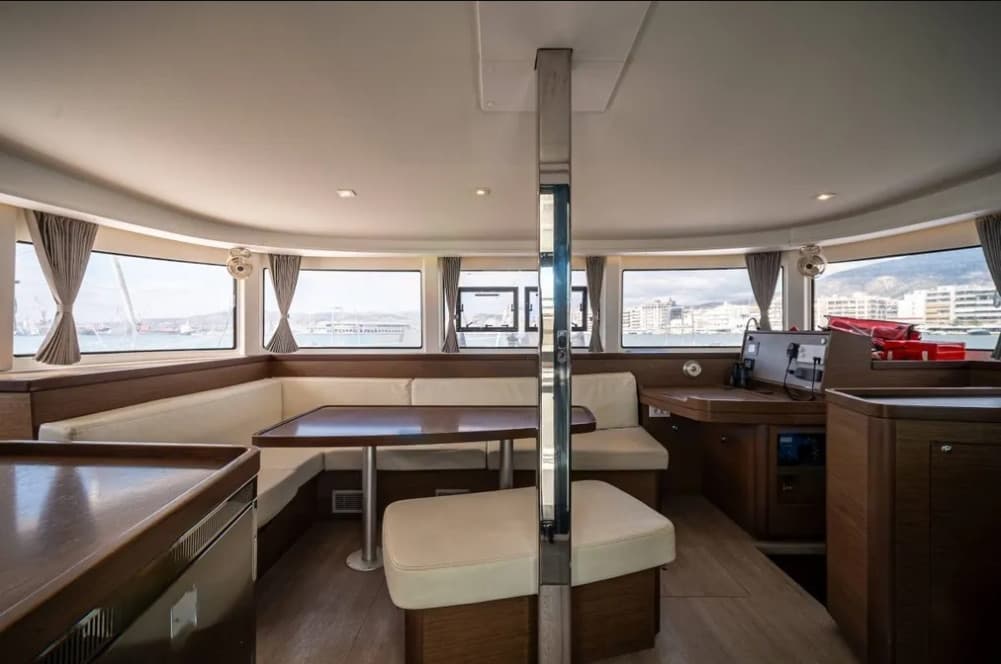 Lagoon 42 - photo 12