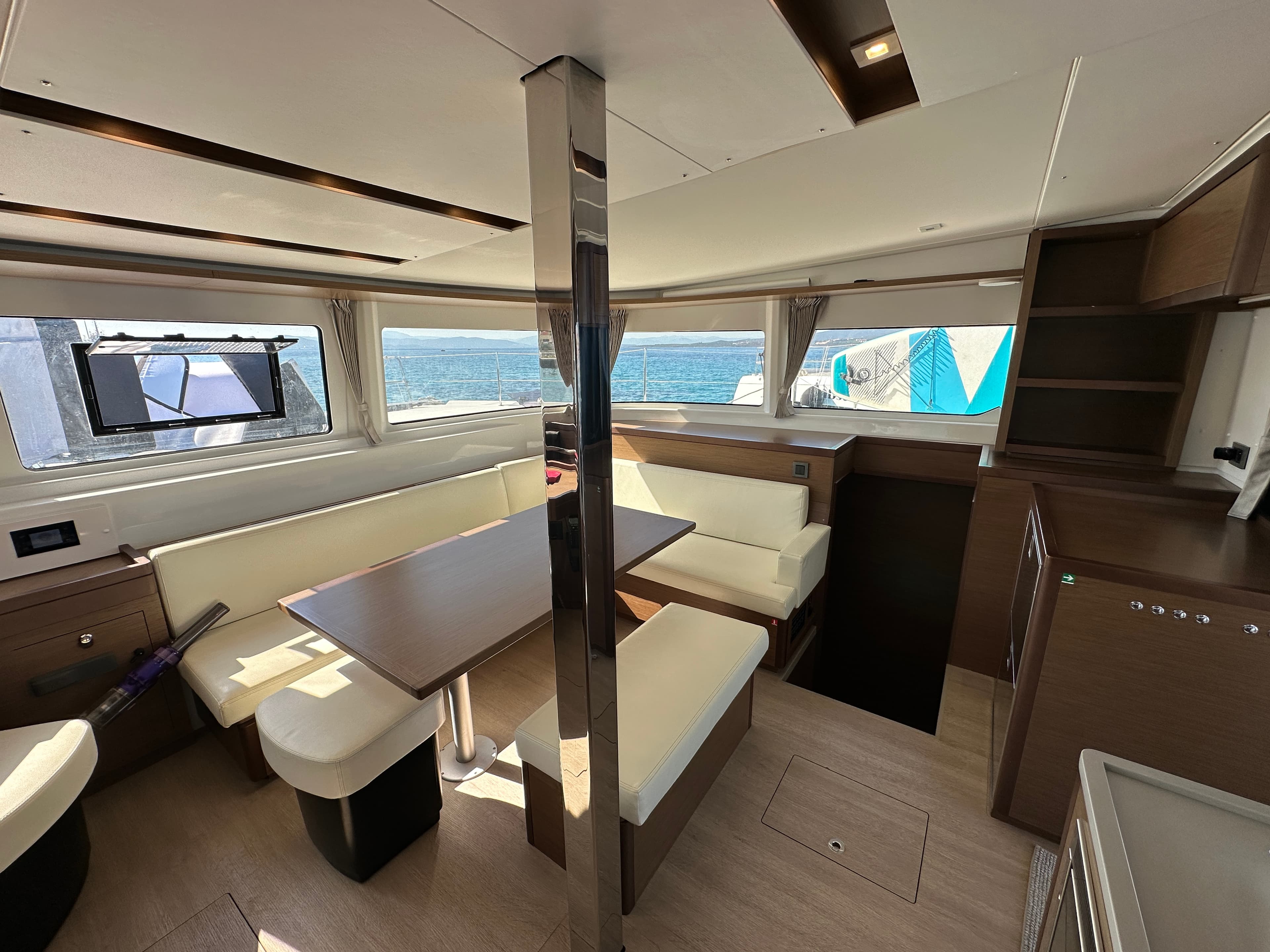 Lagoon 46  - photo 97