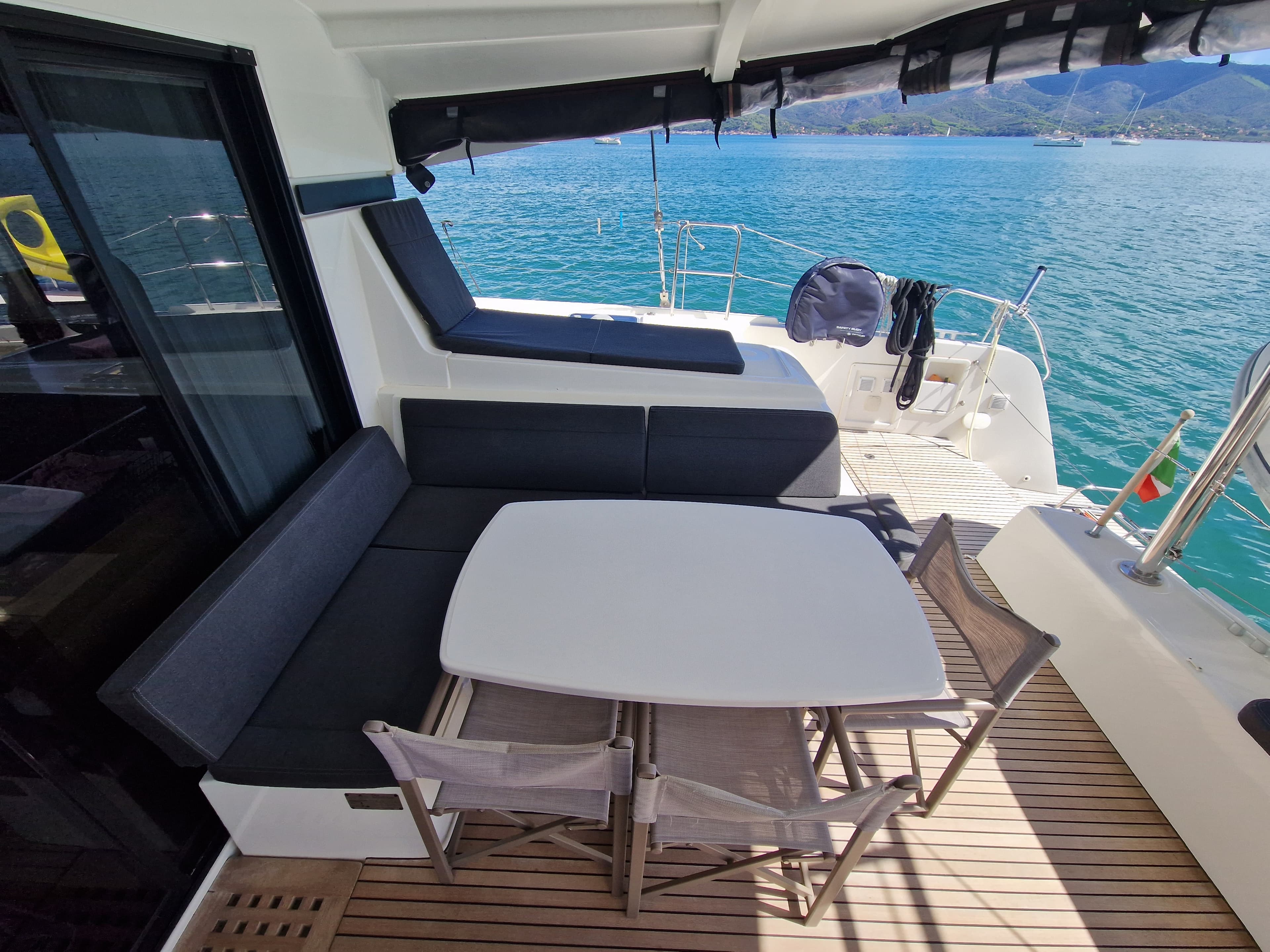 Lagoon 42 - photo 14