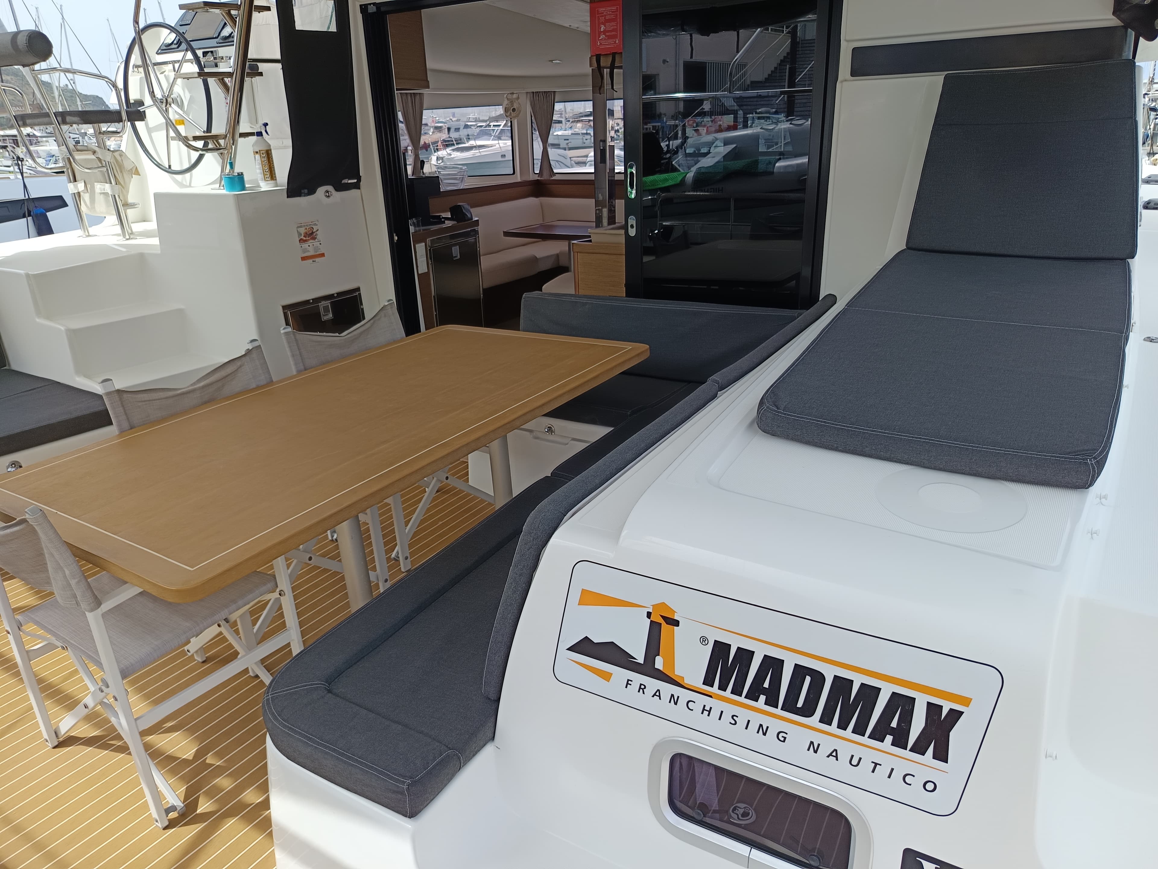 Lagoon 42 - photo 31