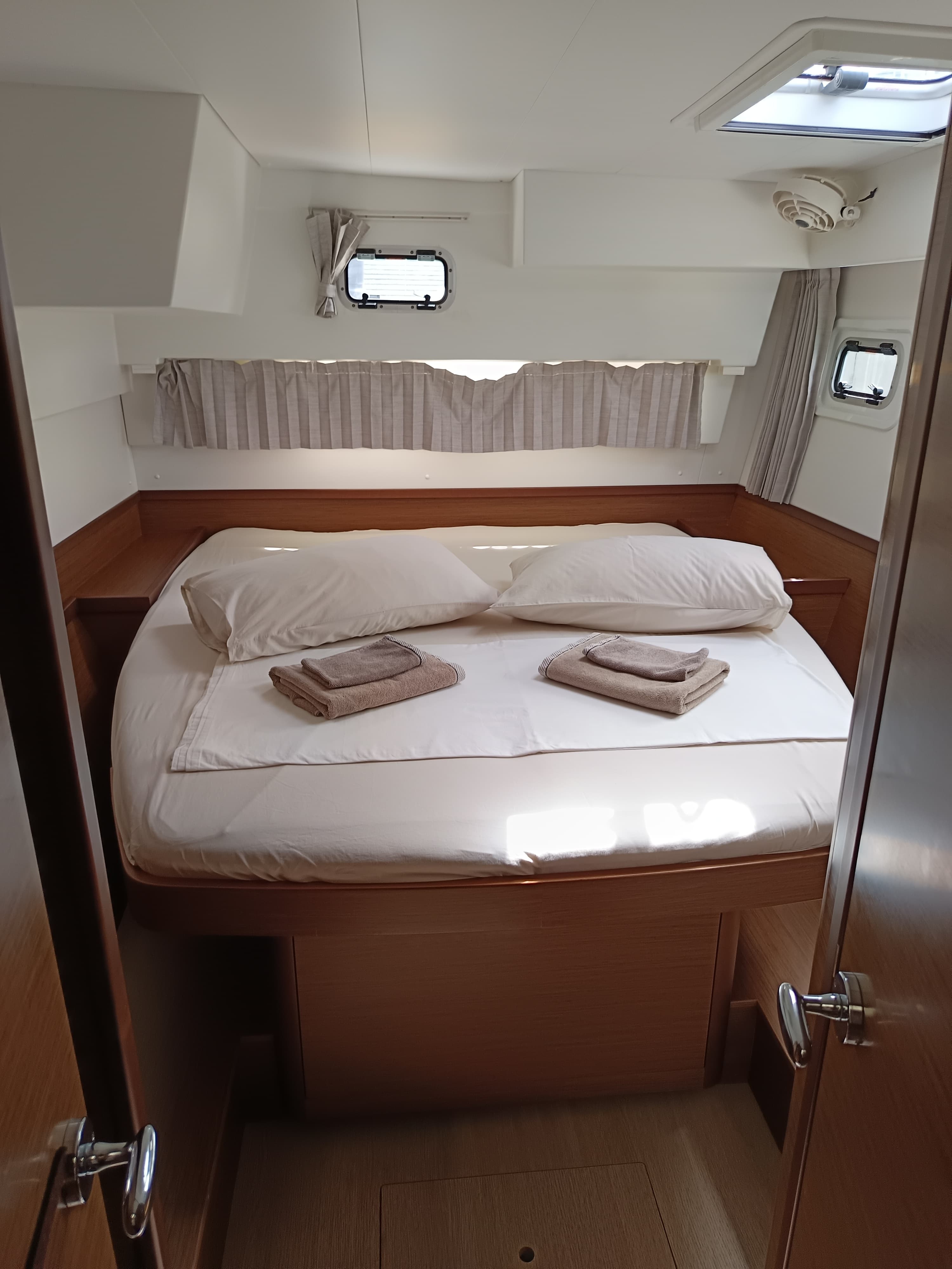 Lagoon 42 - photo 26