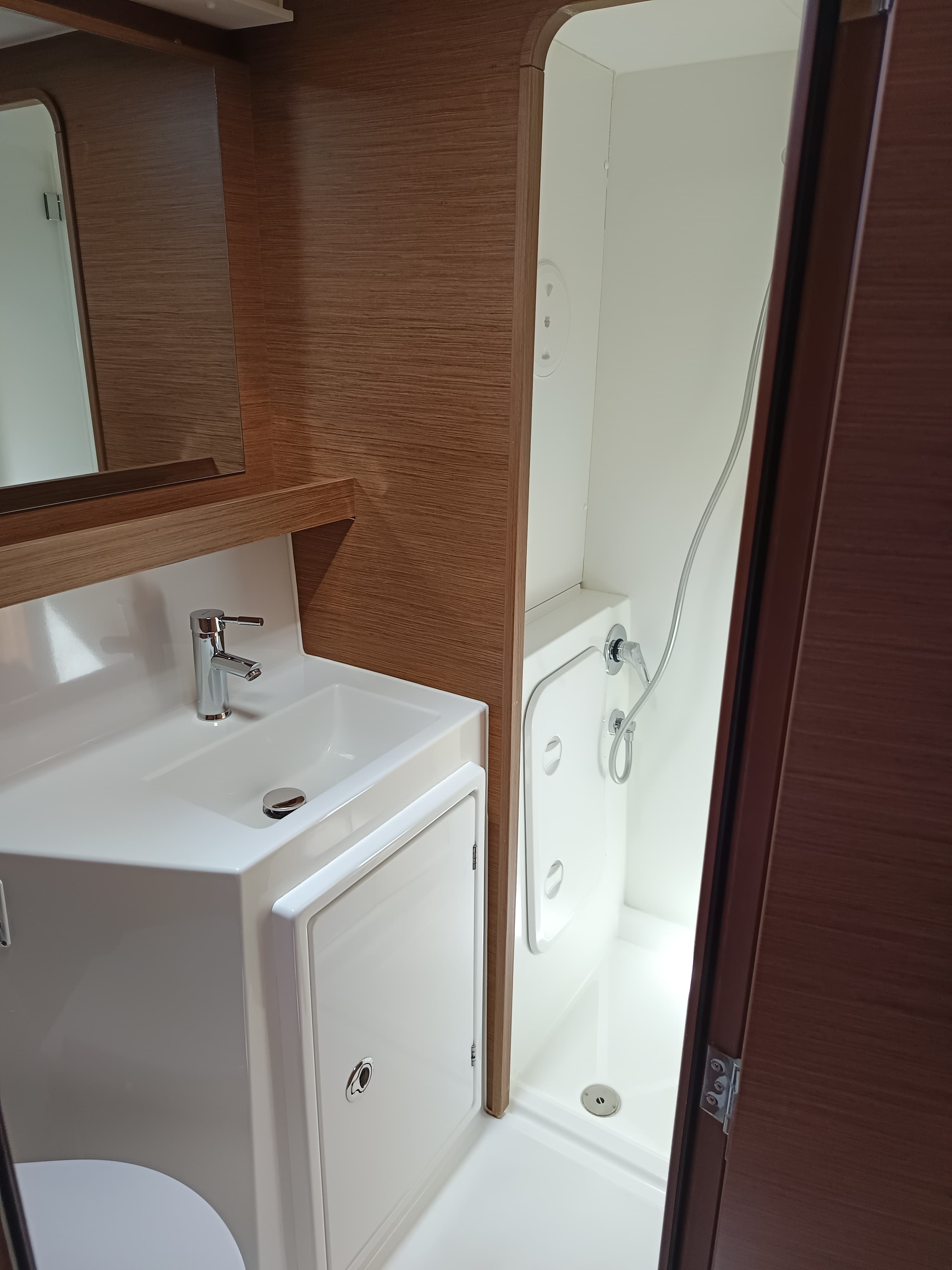 Lagoon 42 - photo 83