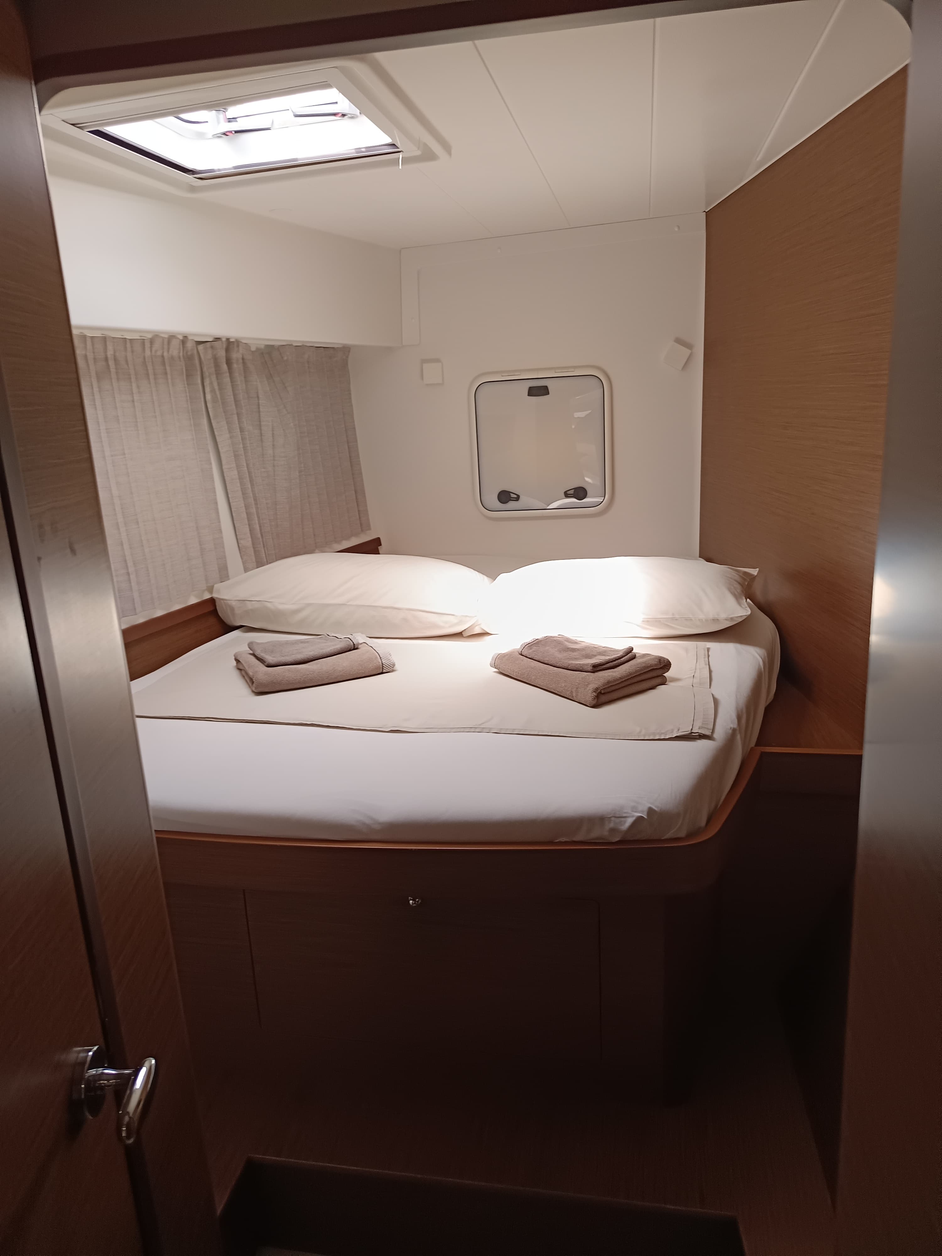 Lagoon 42 - photo 33