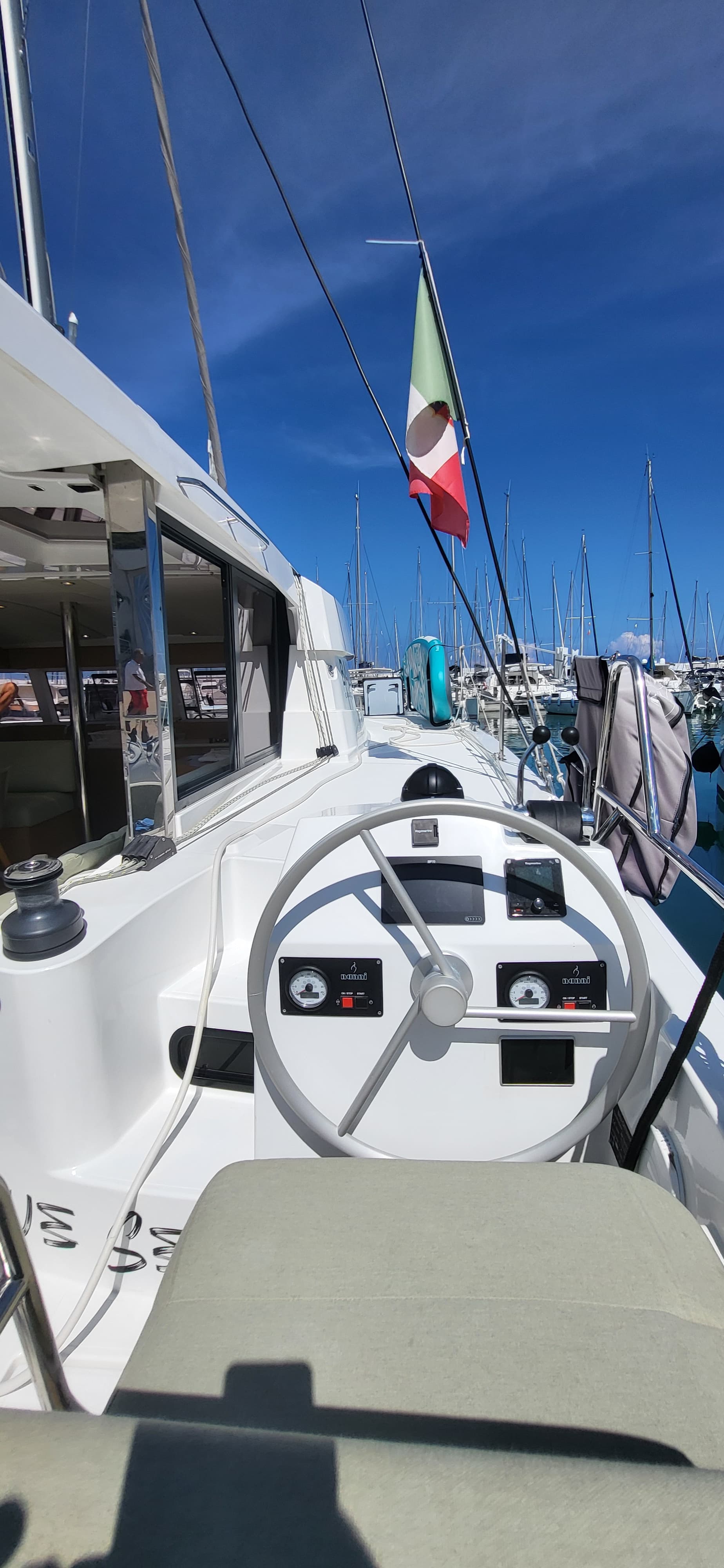 Lagoon 46  - photo 134