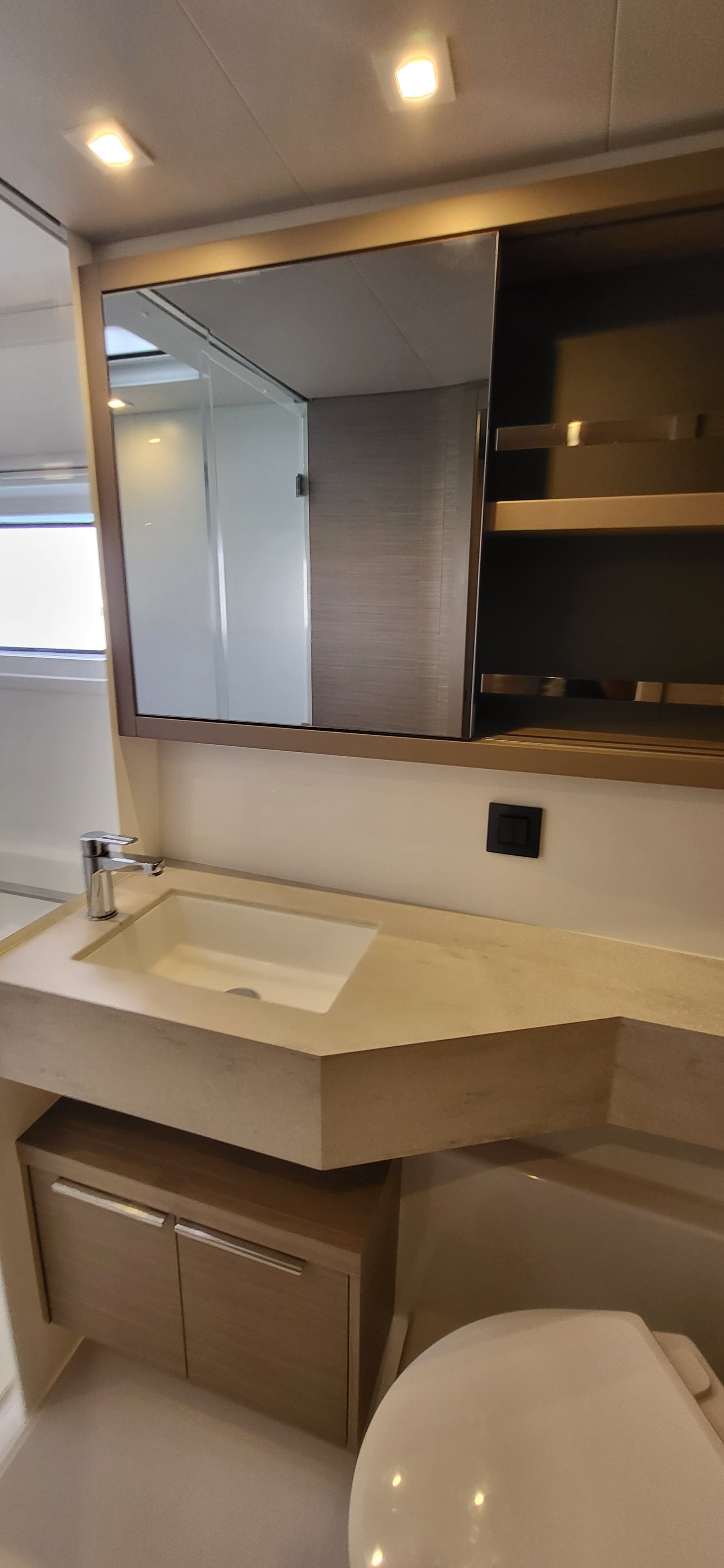 Lagoon 46  - photo 10