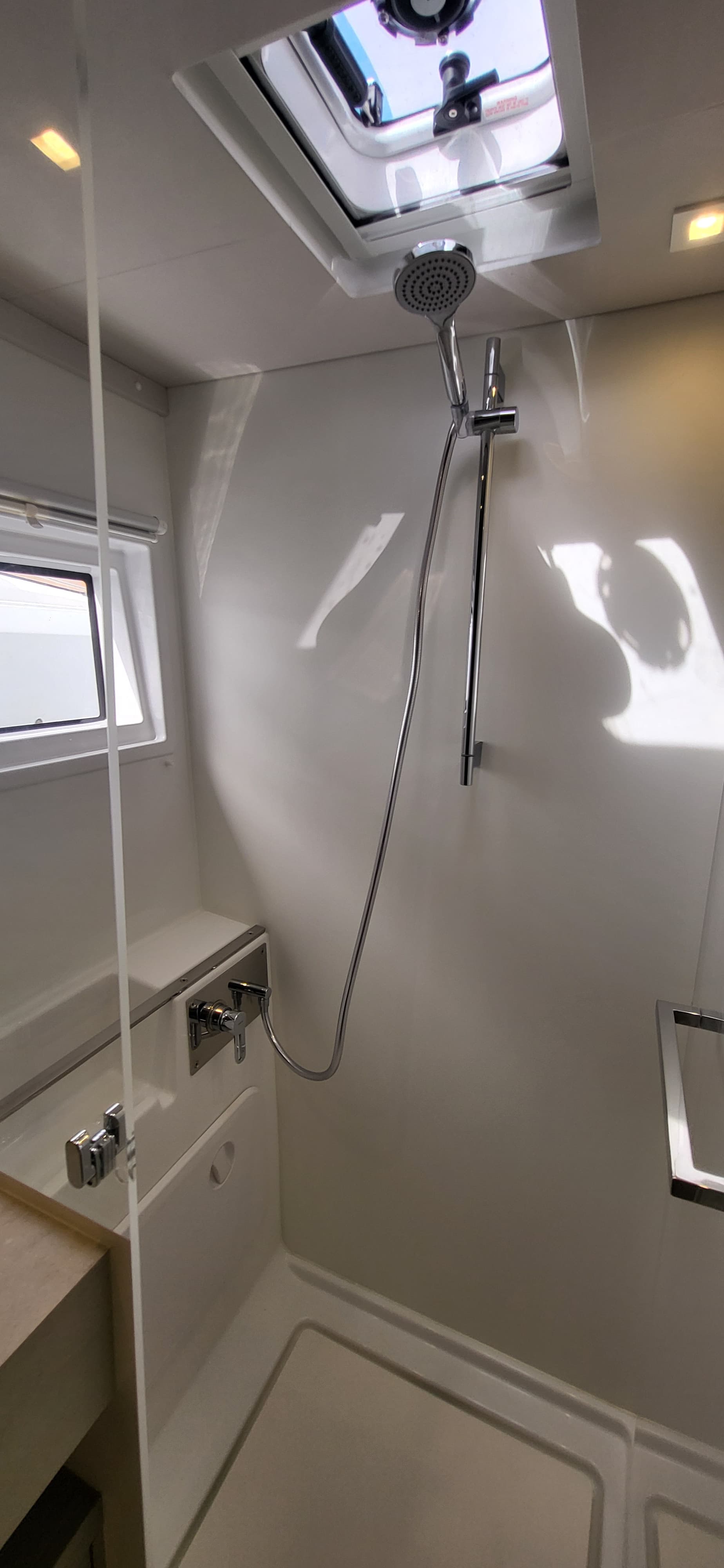 Lagoon 46  - photo 96