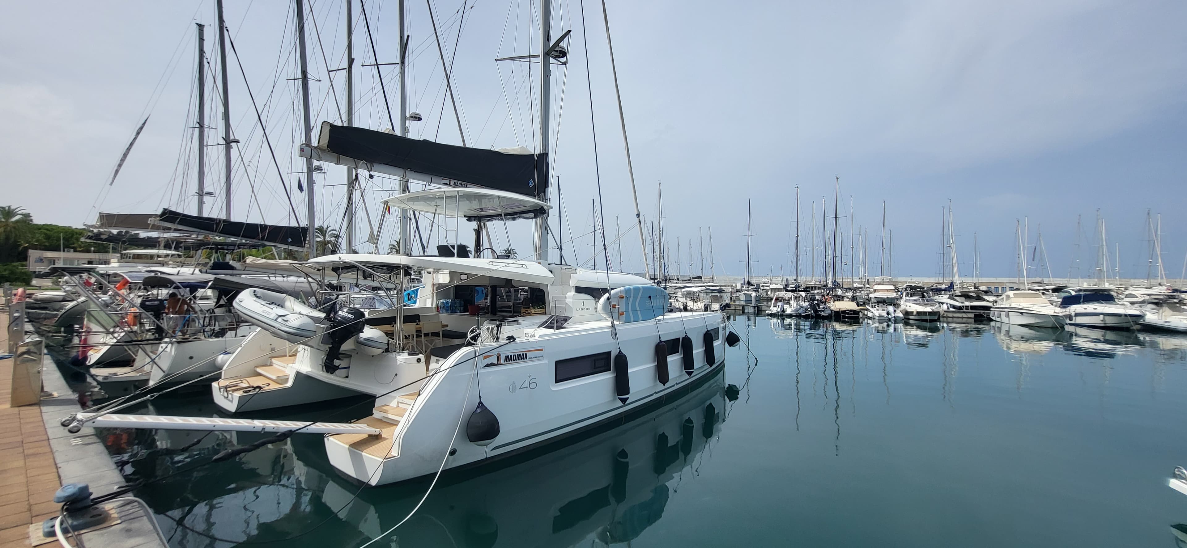 Lagoon 46  - photo 16