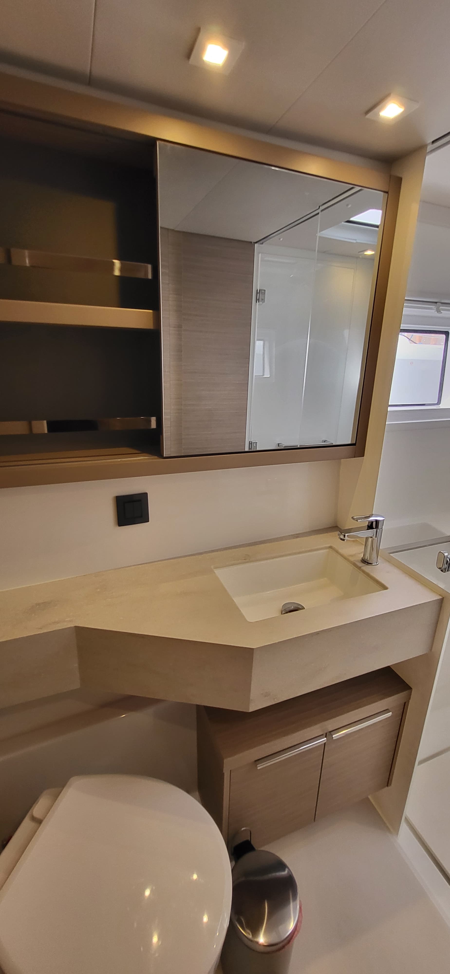 Lagoon 46  - photo 45