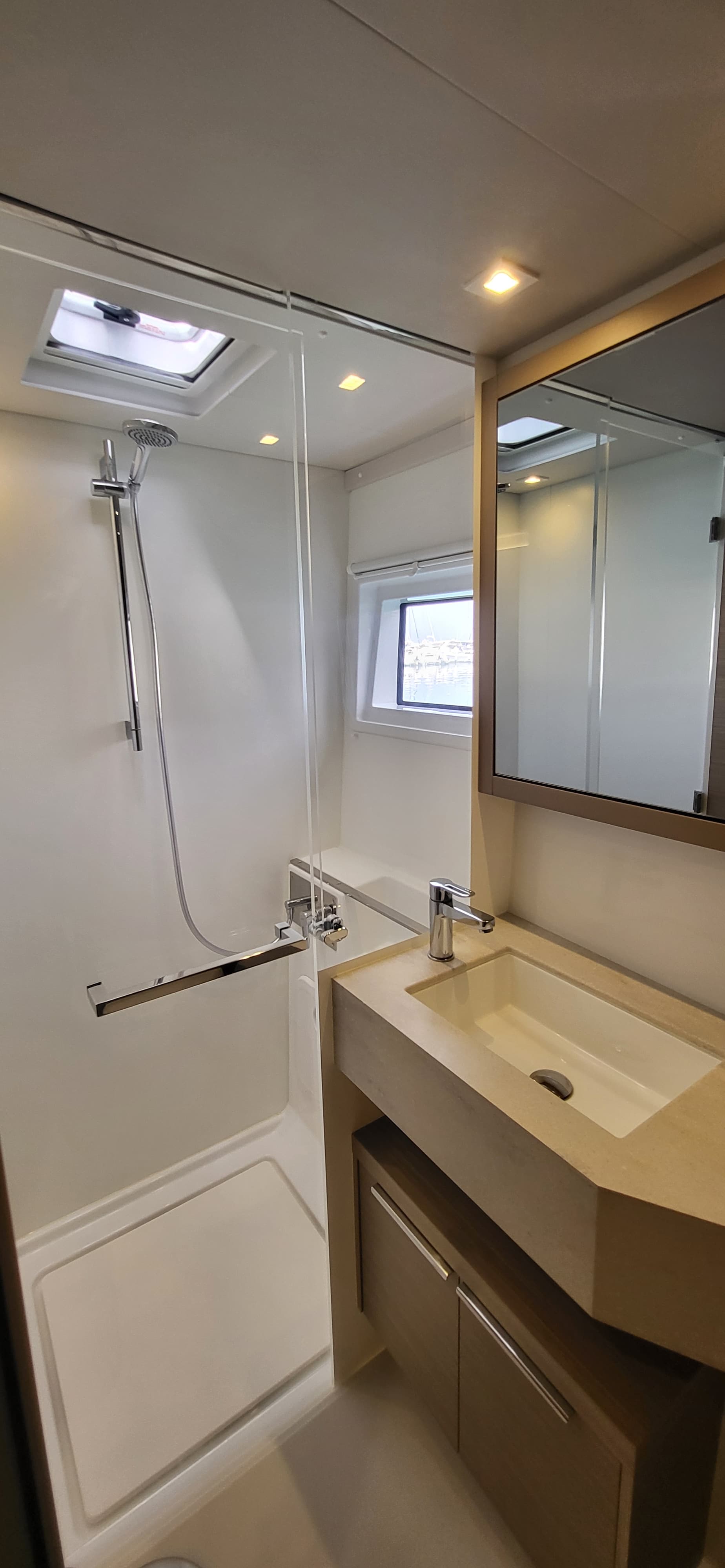 Lagoon 46  - photo 49