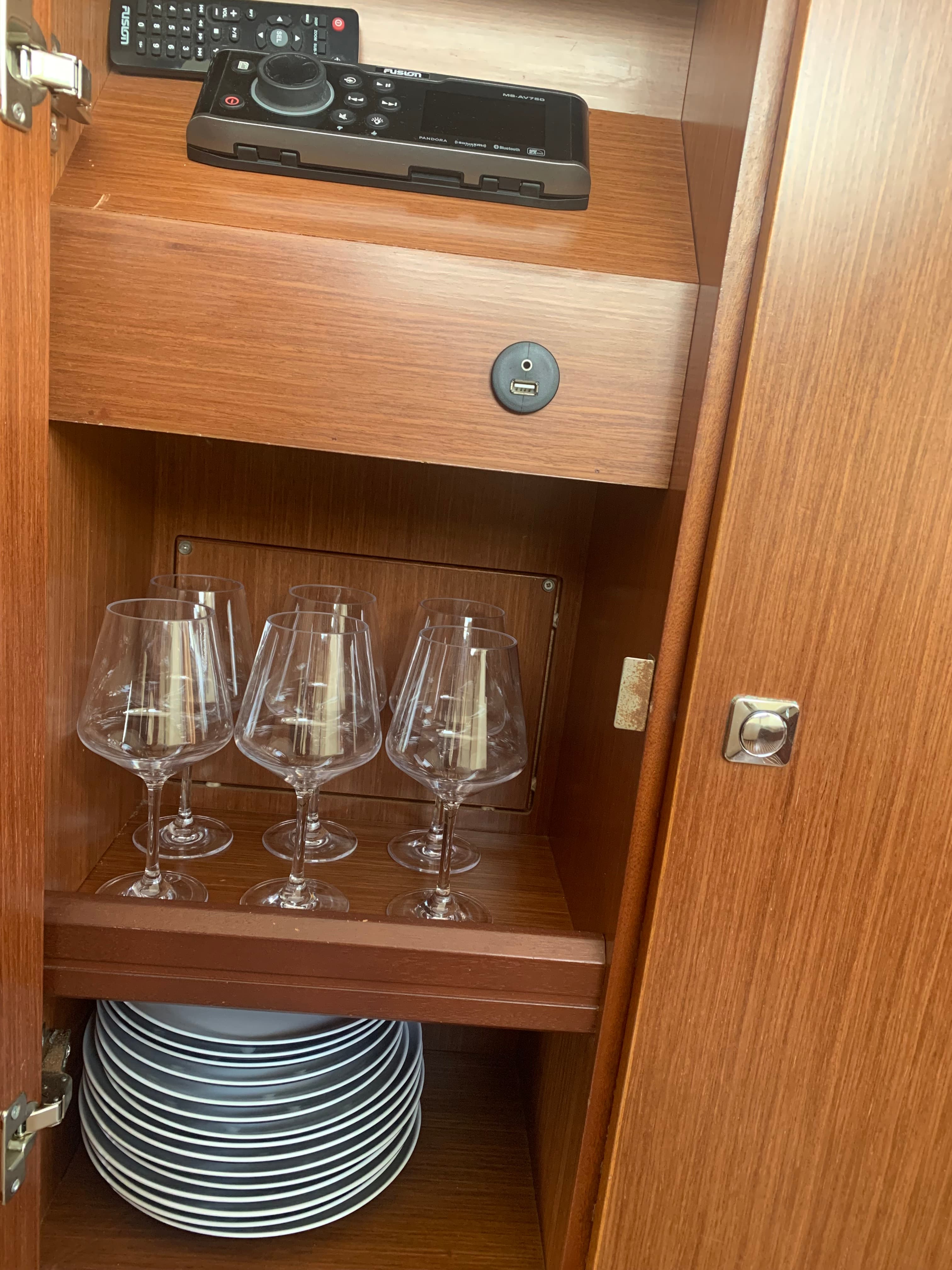 Bavaria Virtess 420 Fly - photo 27