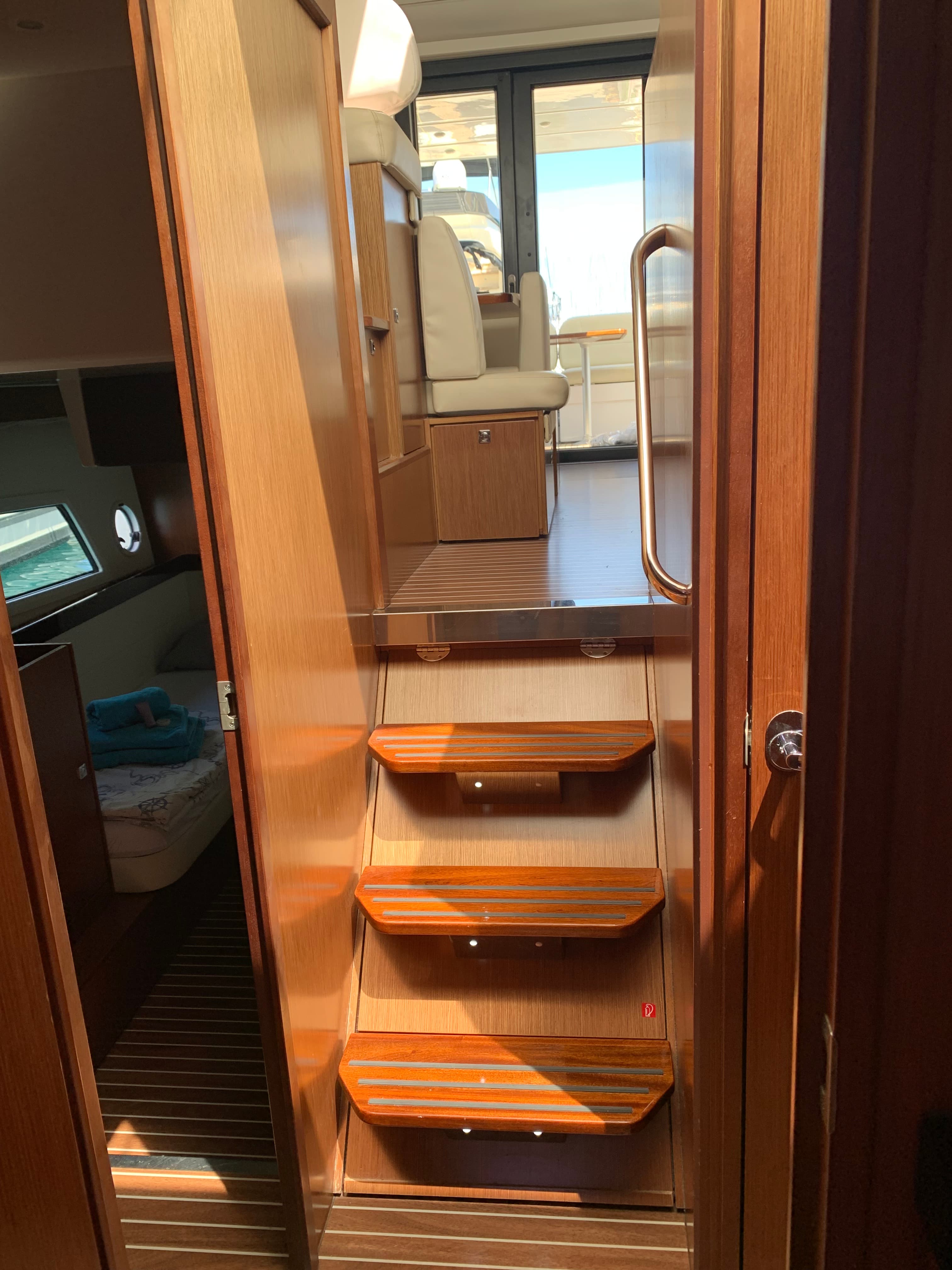 Bavaria Virtess 420 Fly - photo 32