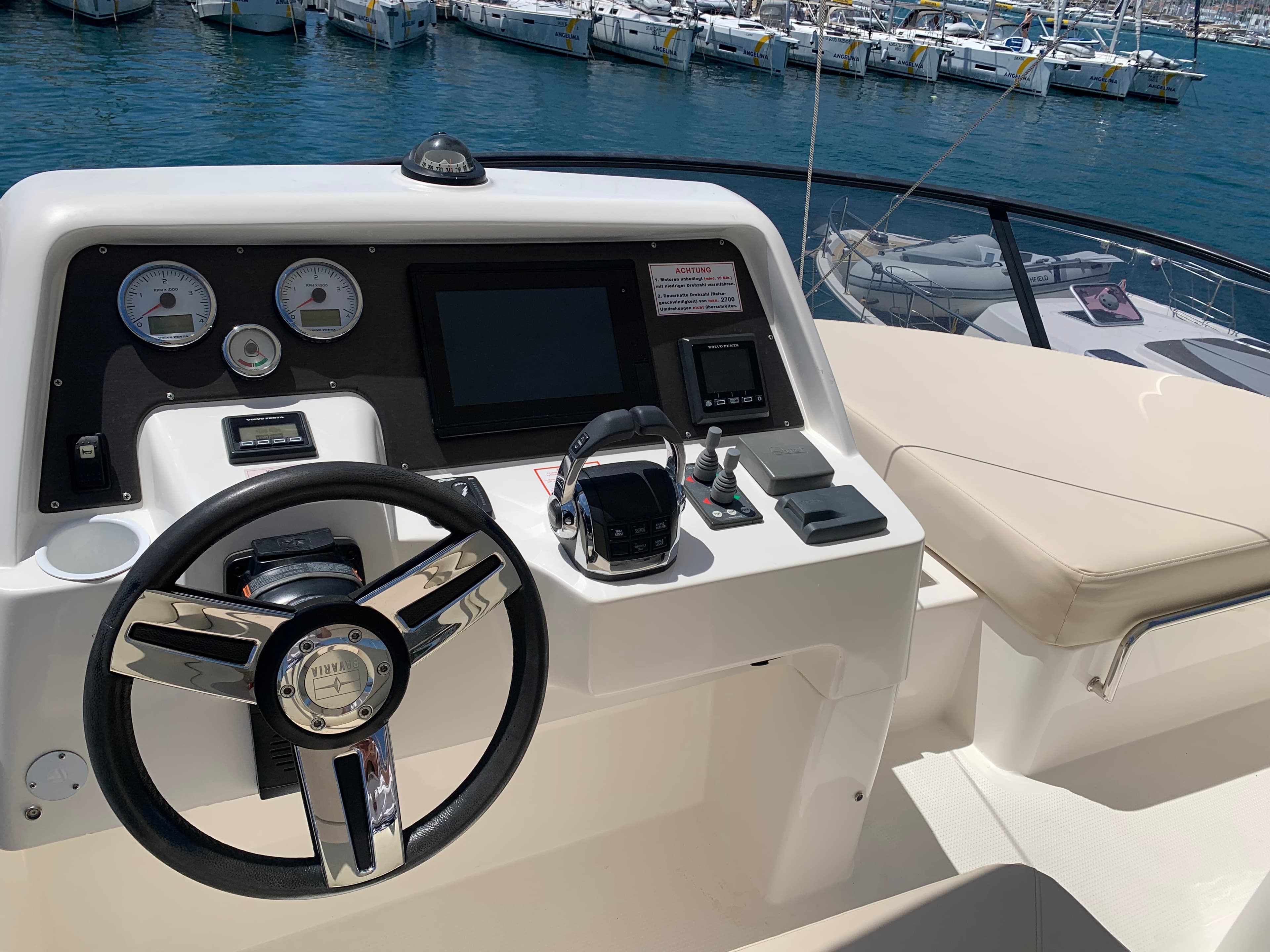 Bavaria Virtess 420 Fly - photo 12