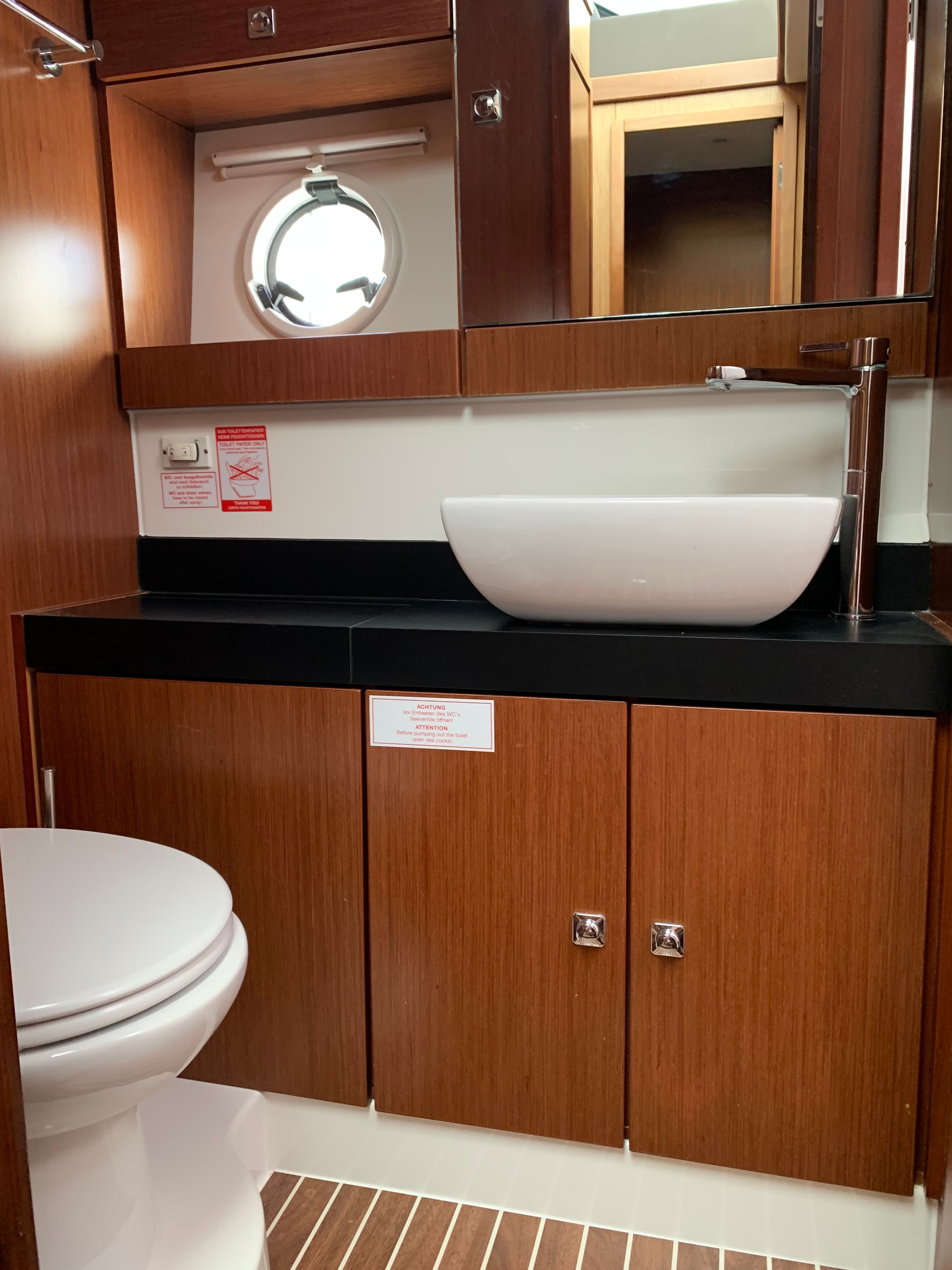 Bavaria Virtess 420 Fly - photo 37