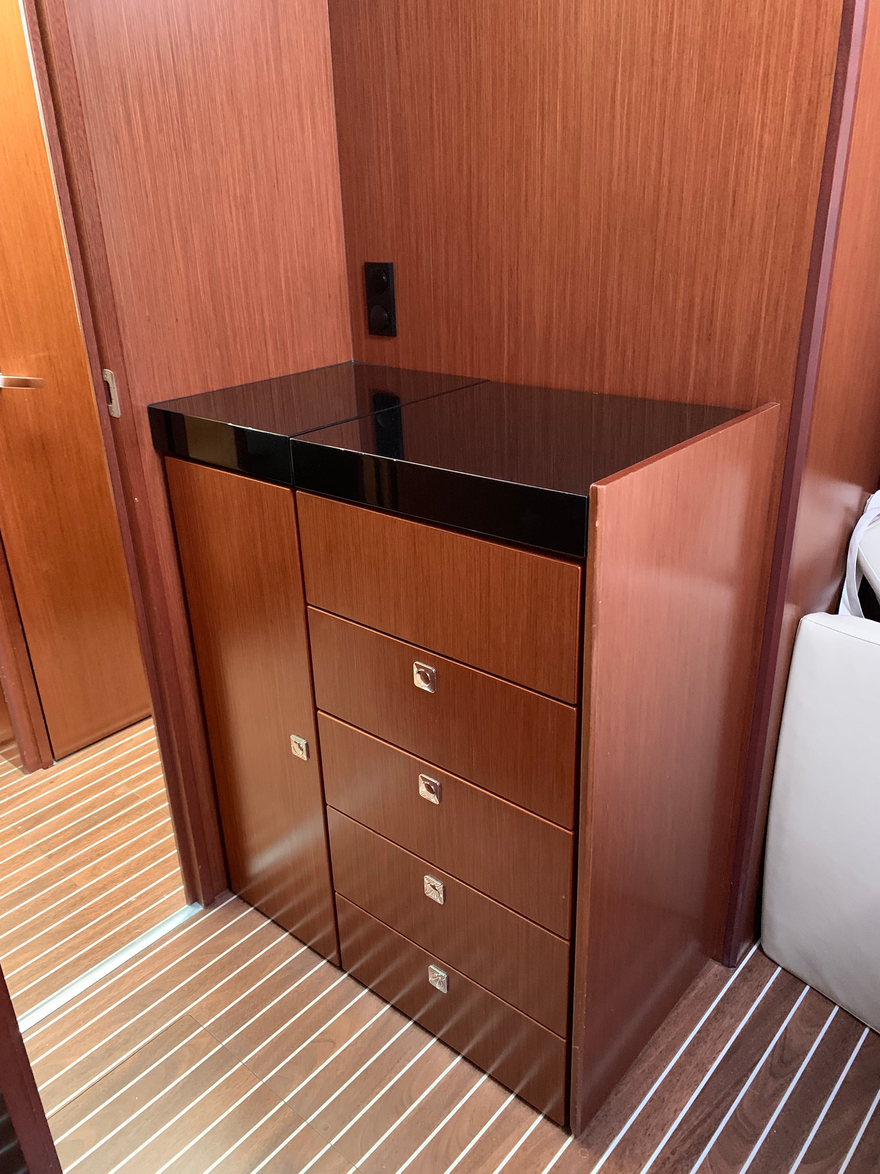 Bavaria Virtess 420 Fly - photo 35