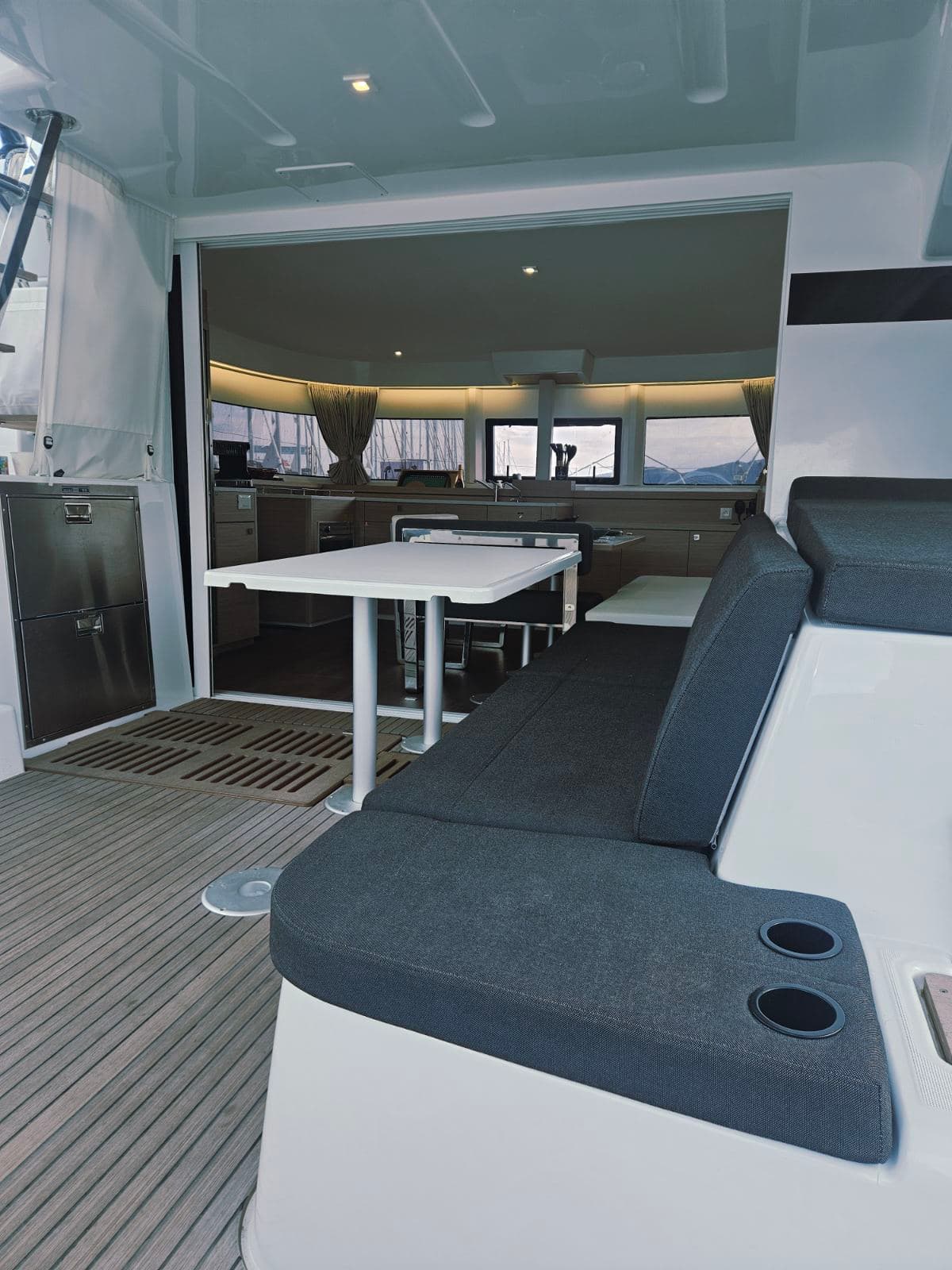 Lagoon 43 - photo 23