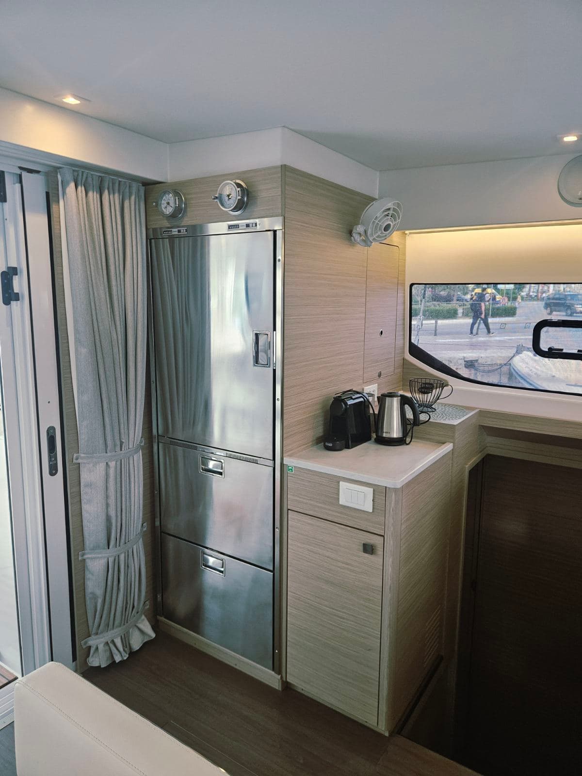 Lagoon 43 - photo 24