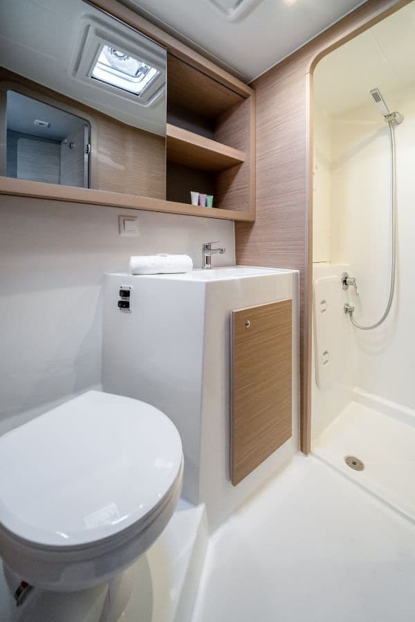 Lagoon 42 - photo 37