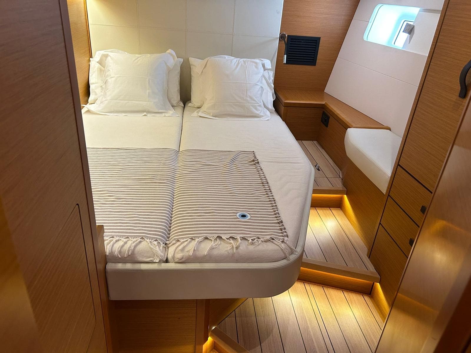 Jeanneau 54 - photo 6