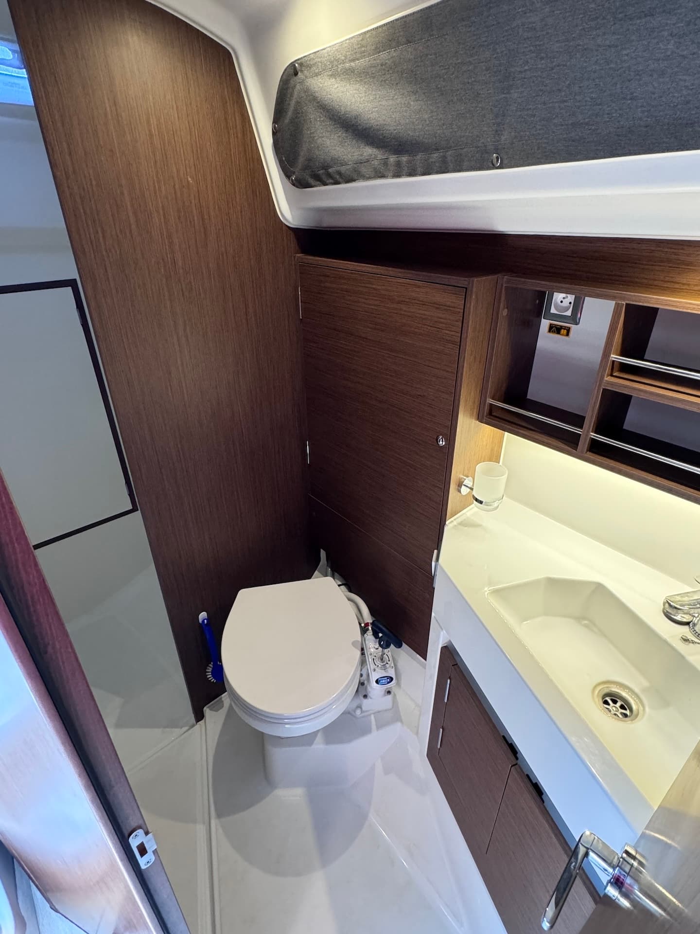 Oceanis 34.1 - photo 6