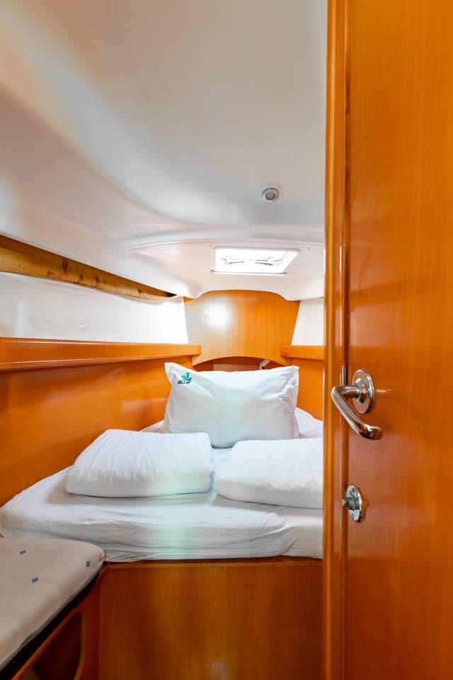 First 40.7 - photo 5