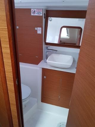 Dufour 460 Grand Large - photo 9